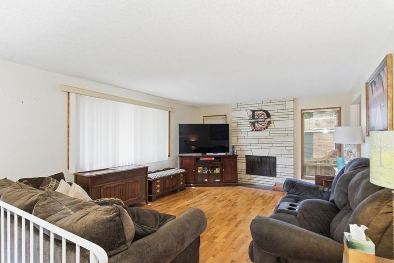 13719 E 29th Ave - Photo 4