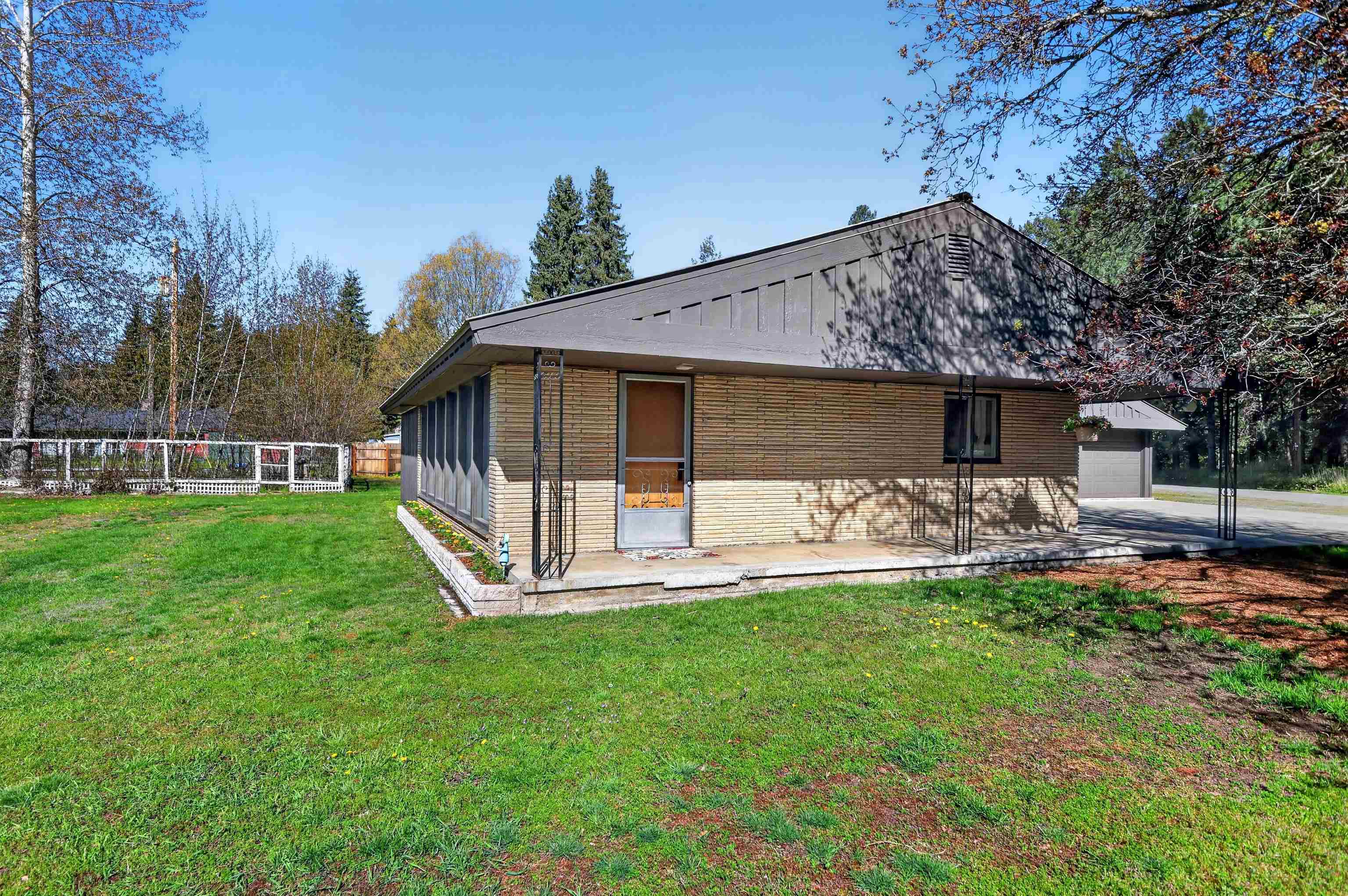 319 N Cass Ave - Photo 1