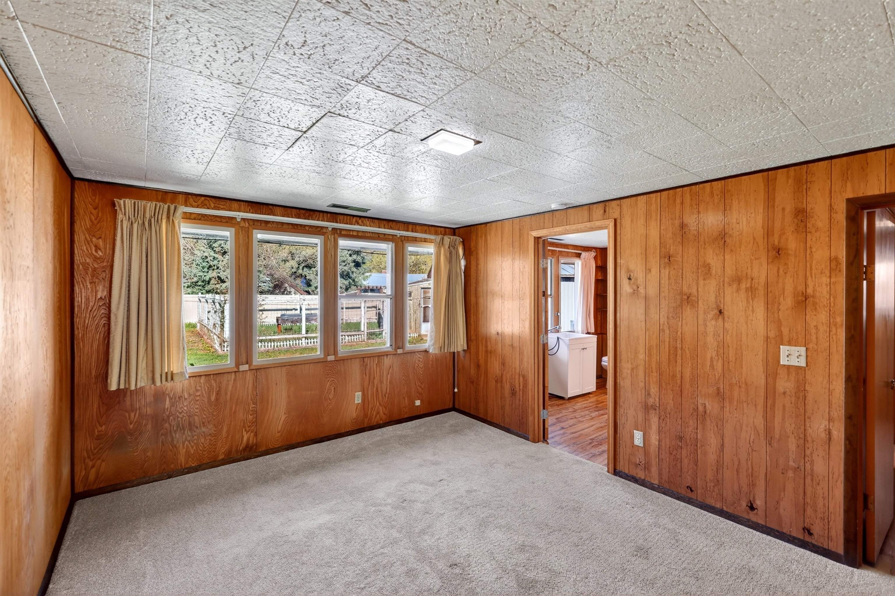 319 N Cass Ave - Photo 18