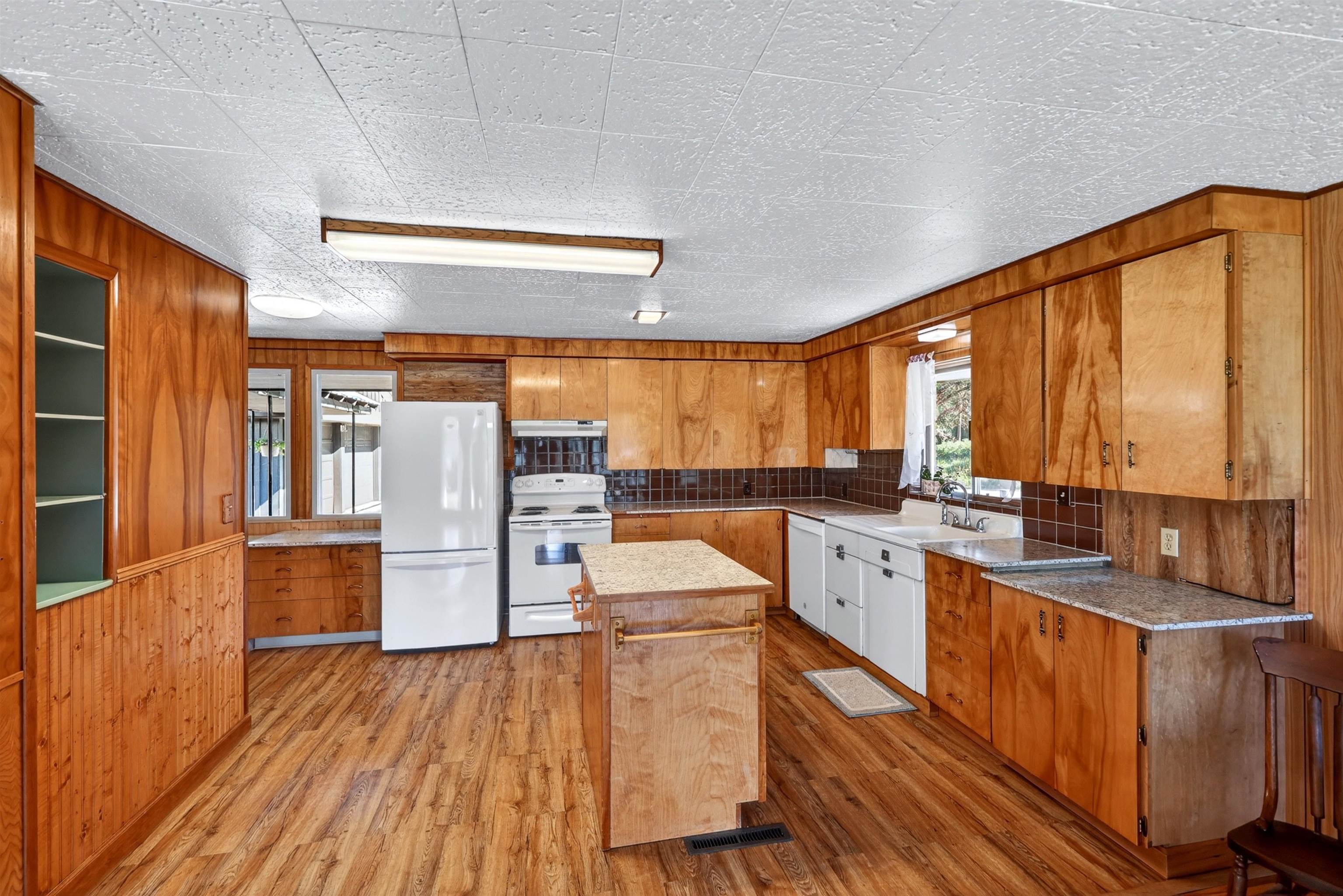 319 N Cass Ave - Photo 5
