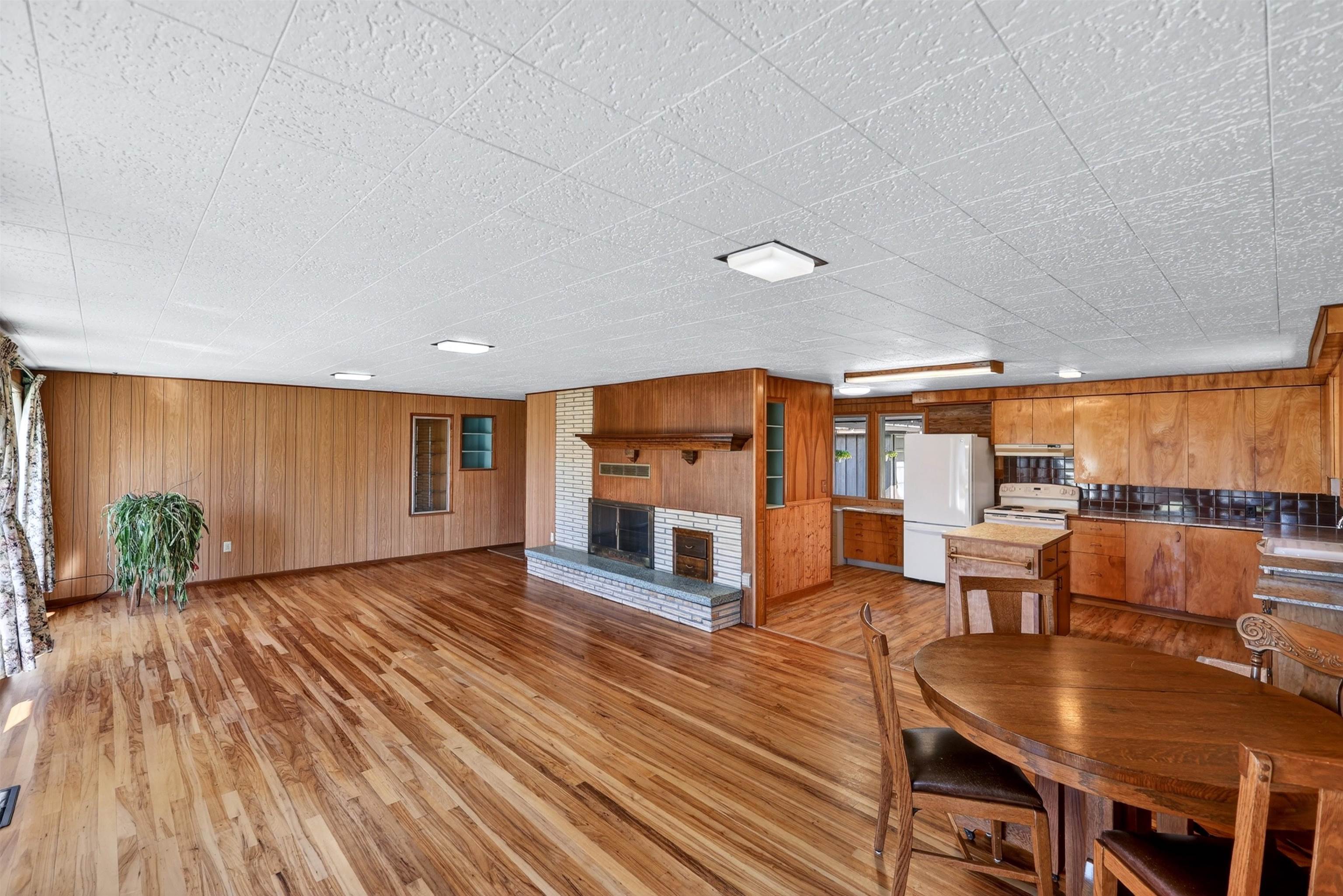 319 N Cass Ave - Photo 8