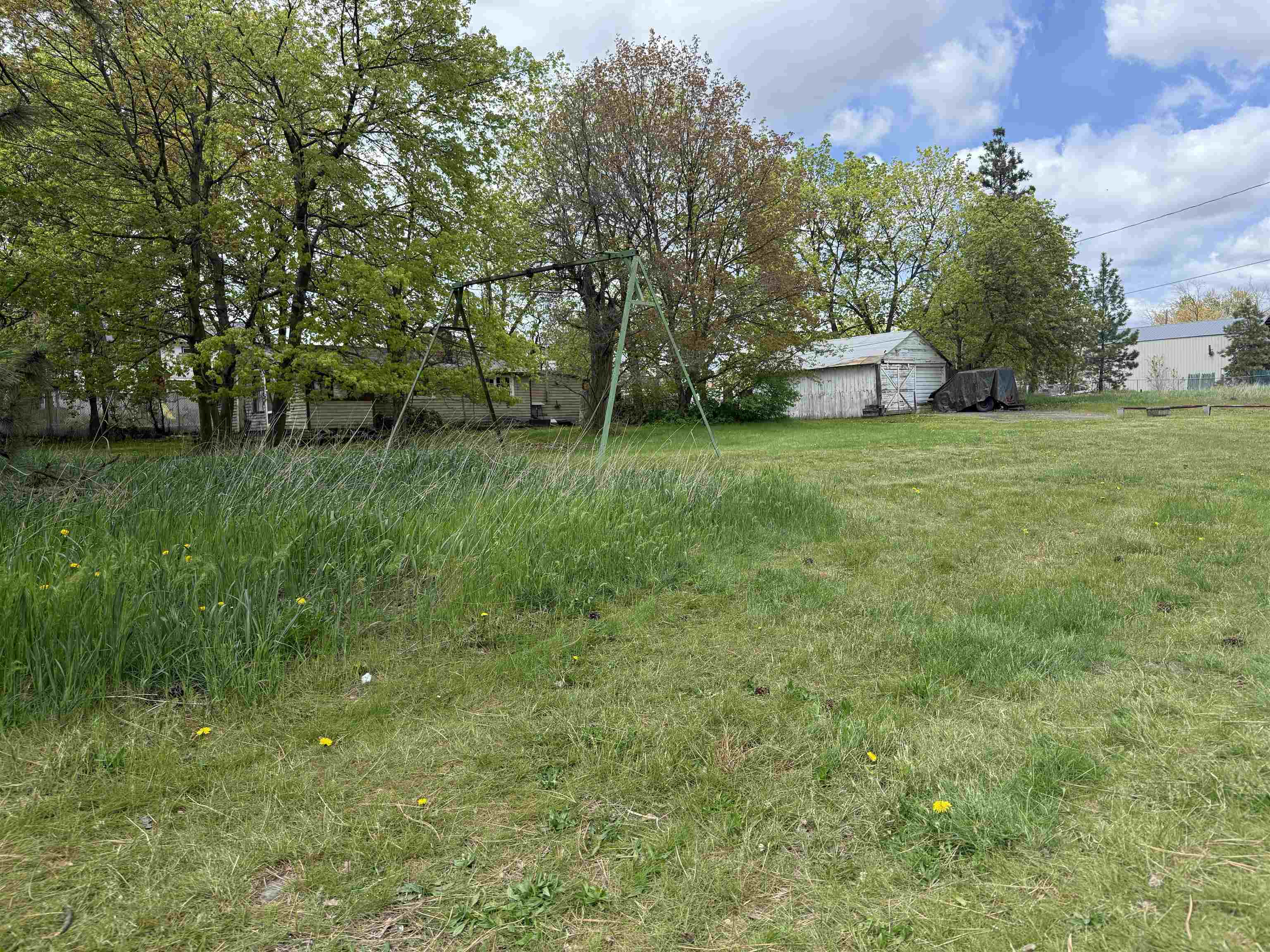 4123 E 28th Ave - Photo 2