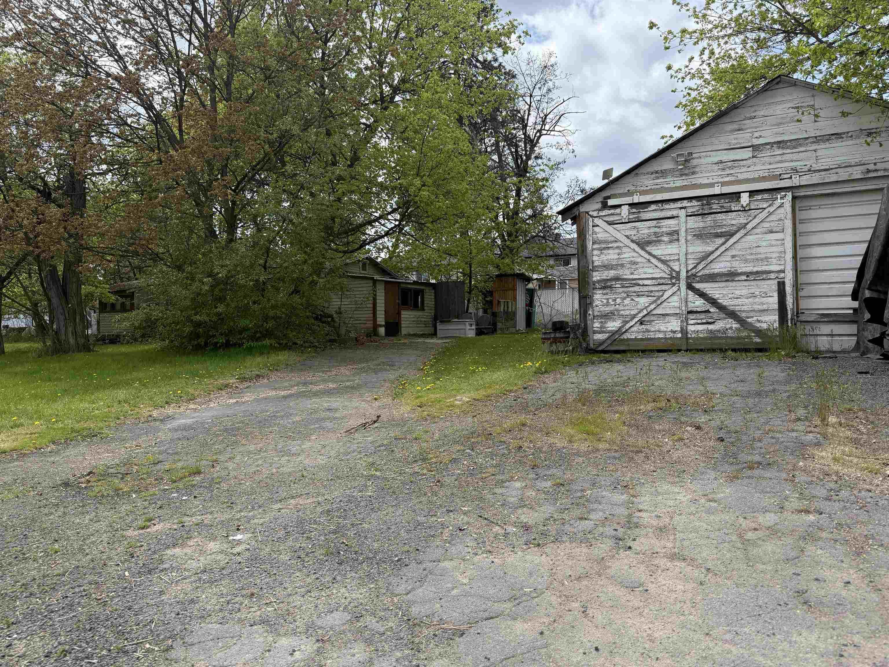 4123 E 28th Ave - Photo 4