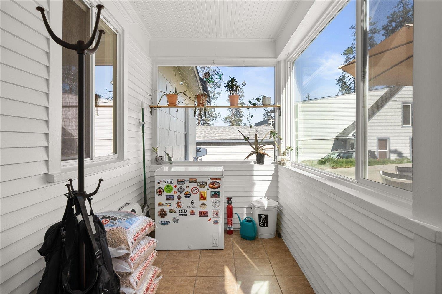 1712 E Hartson Ave - Photo 22