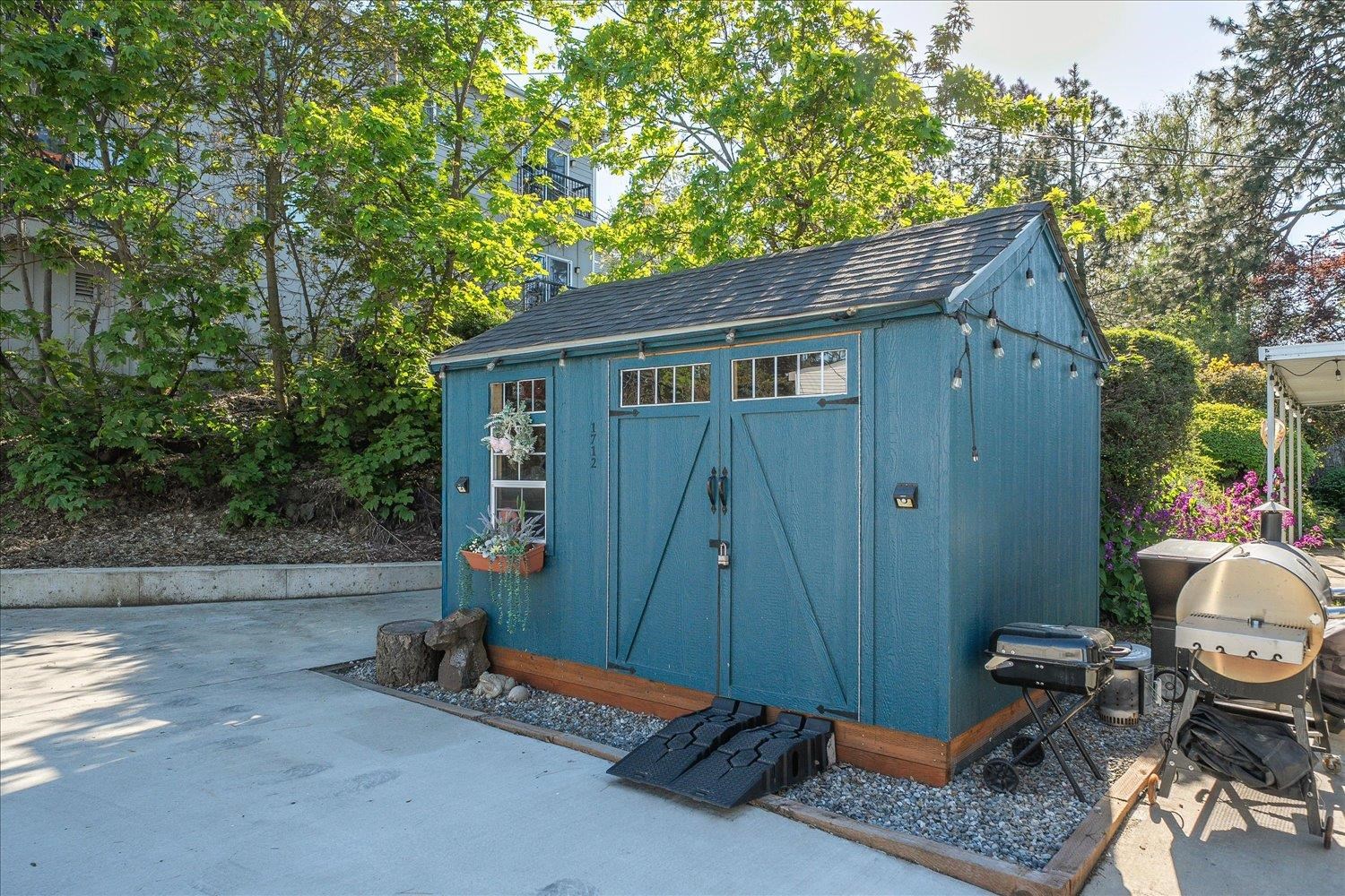 1712 E Hartson Ave - Photo 29
