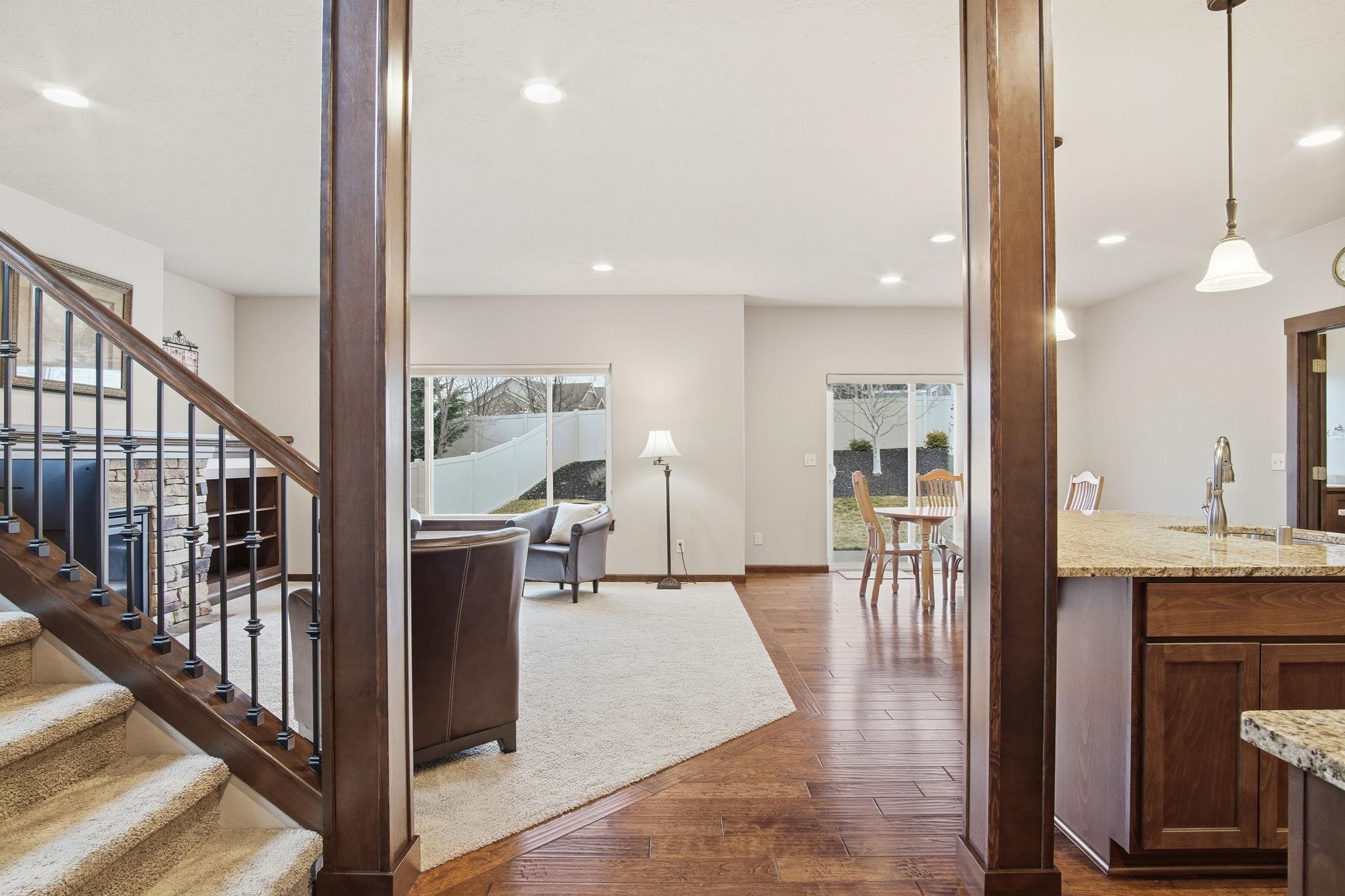 2120 S Selkirk Dr - Photo 11