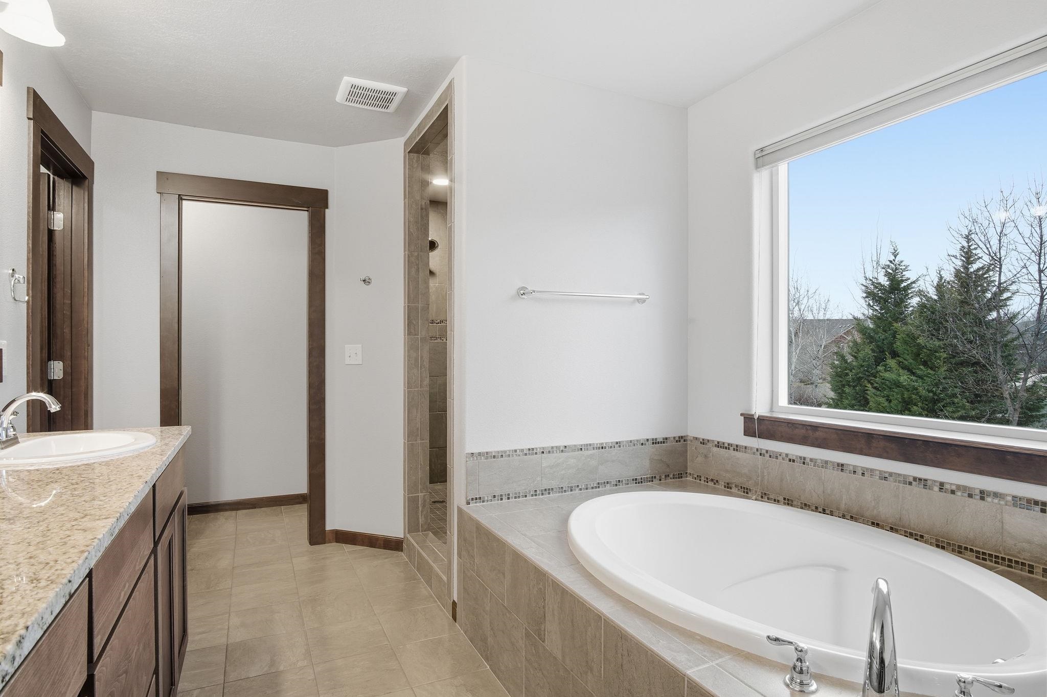 2120 S Selkirk Dr - Photo 21