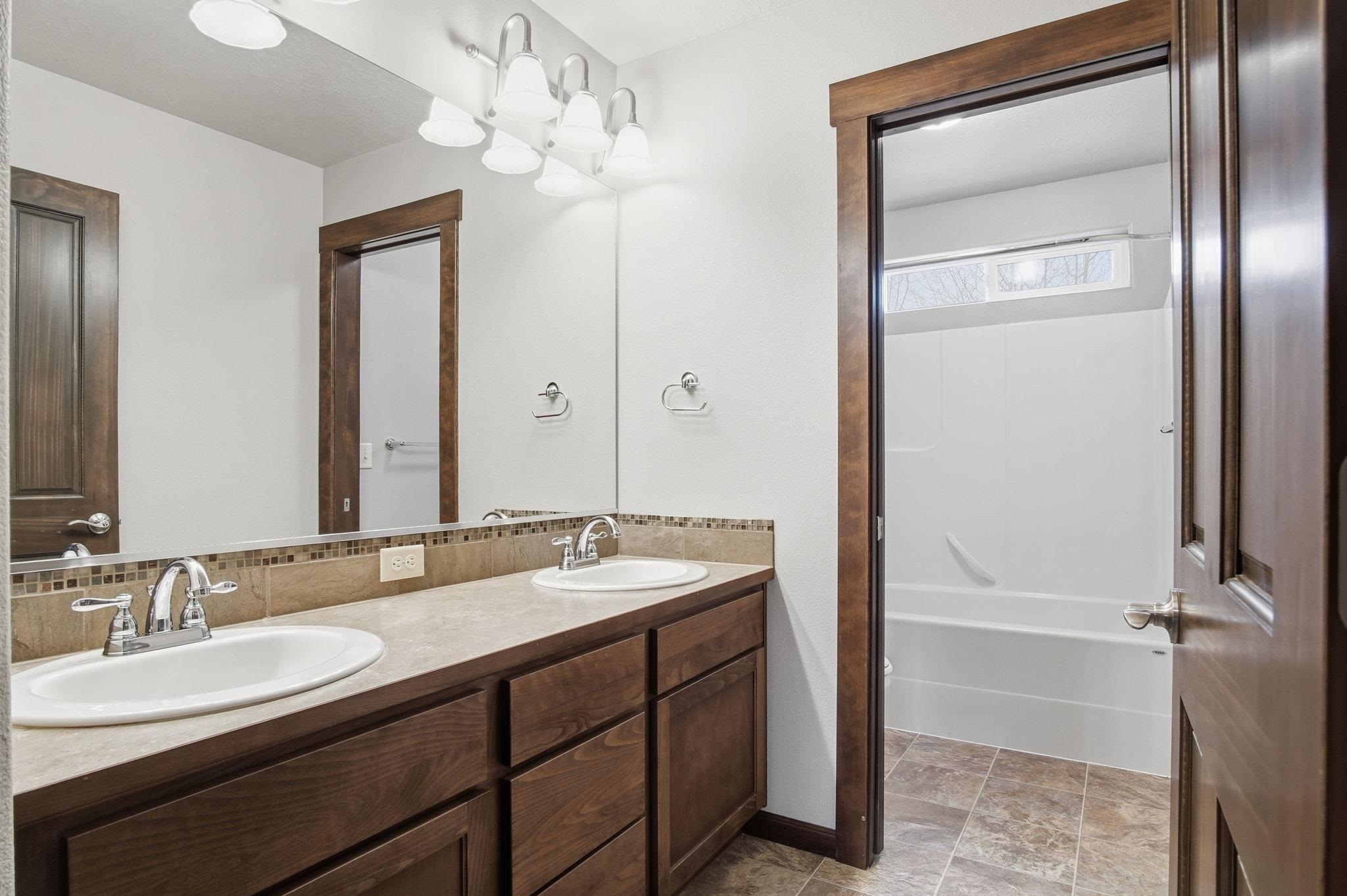 2120 S Selkirk Dr - Photo 25