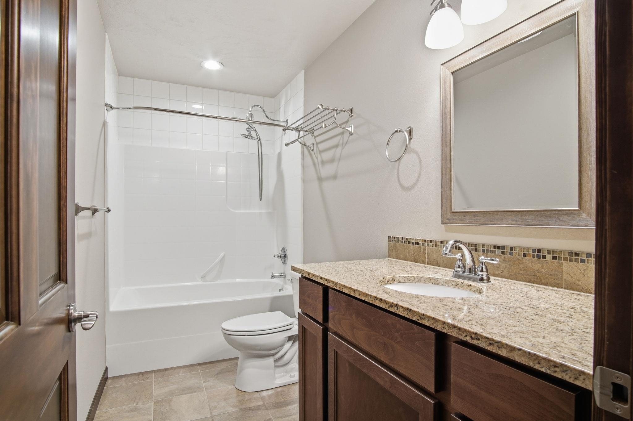 2120 S Selkirk Dr - Photo 32