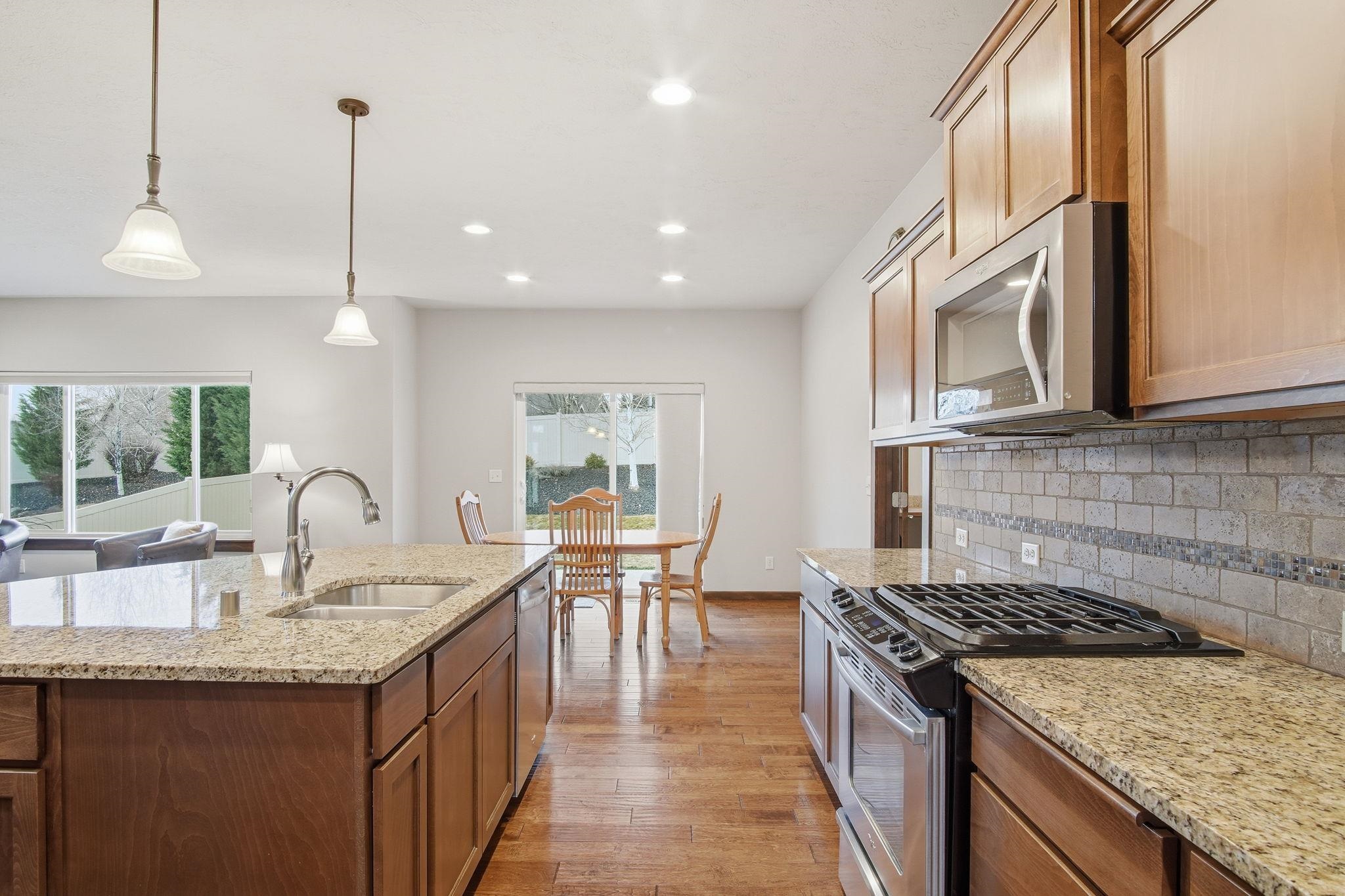 2120 S Selkirk Dr - Photo 8