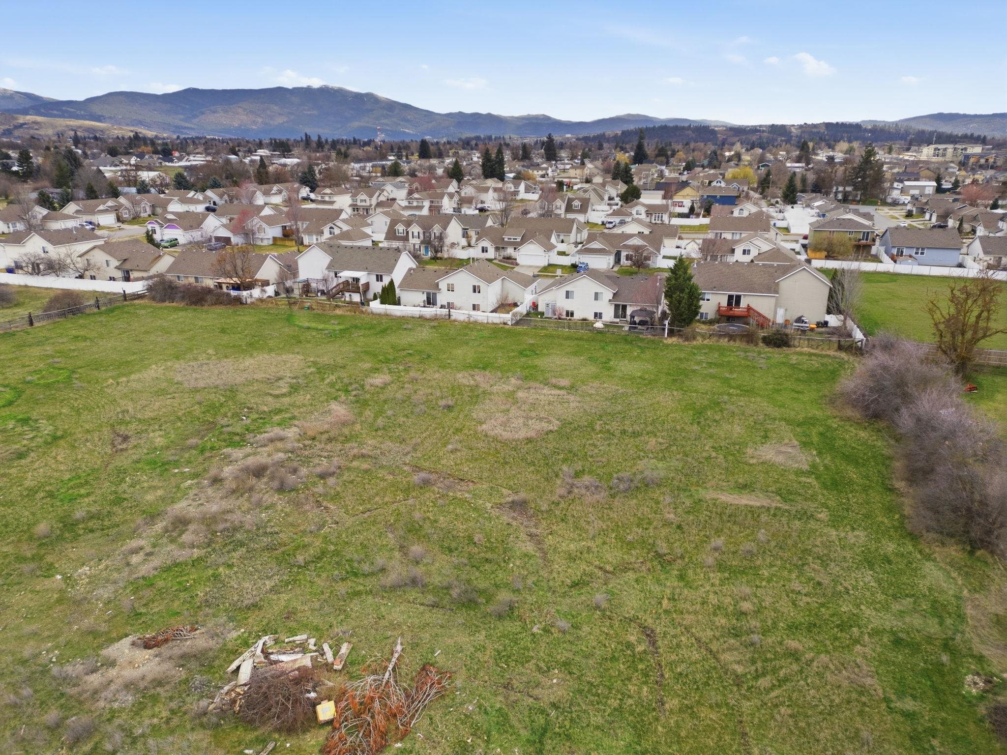 17302 E Montgomery Ave - Photo 8