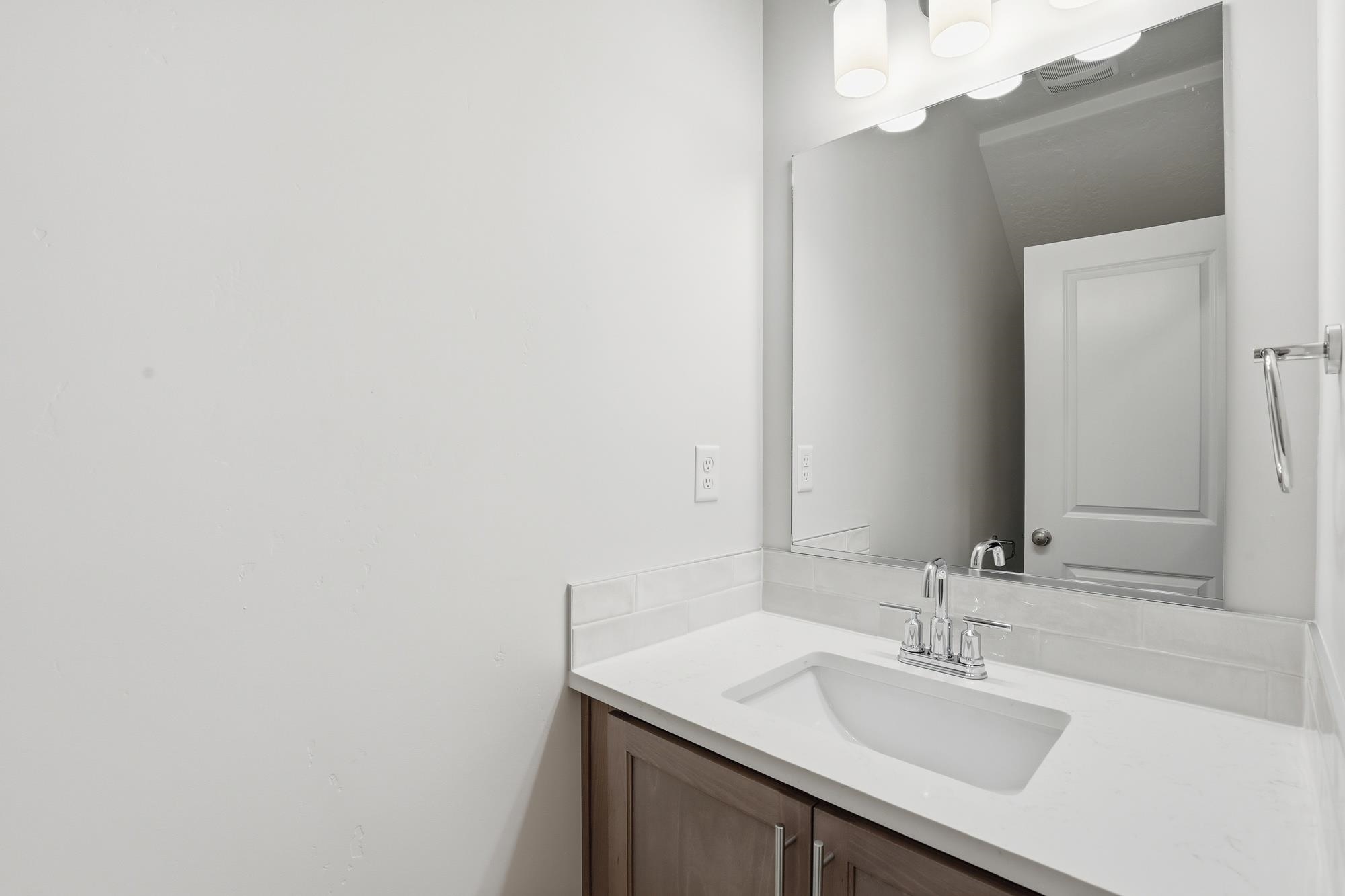 417 N Viewmont Ct - Photo 4
