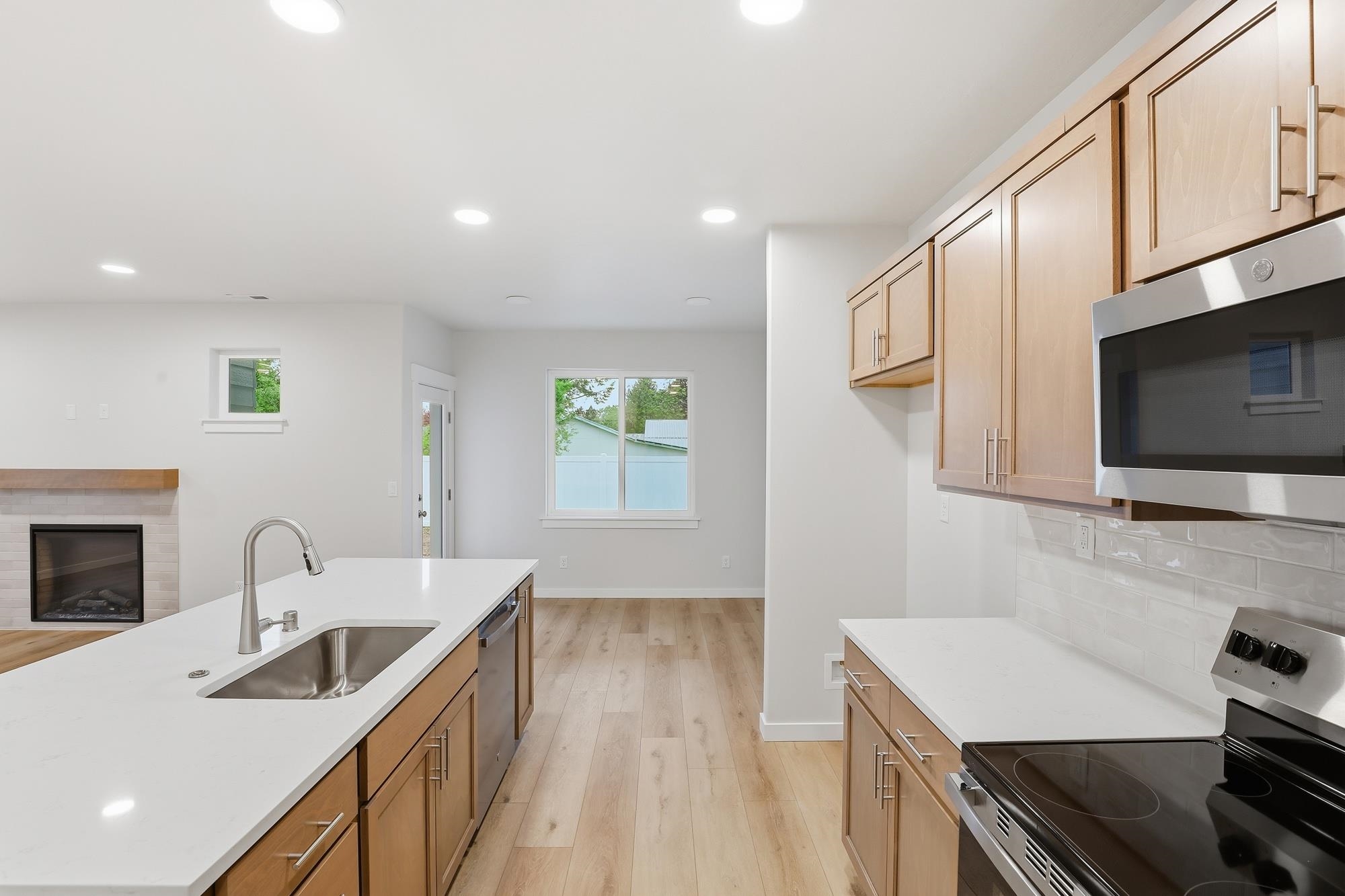 417 N Viewmont Ct - Photo 8