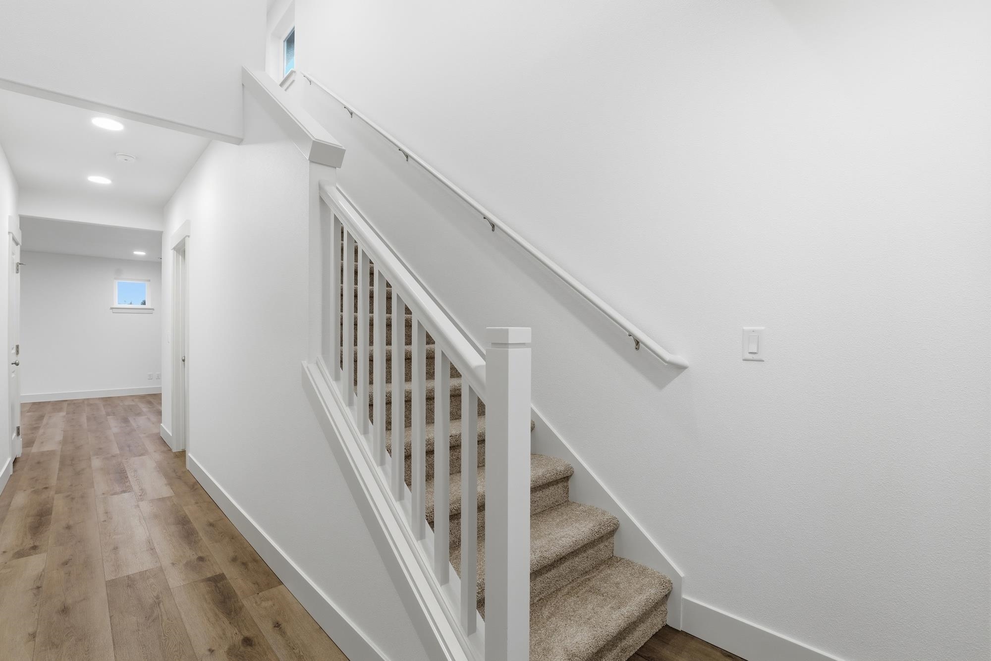 420 N Viewmont Ct - Photo 3