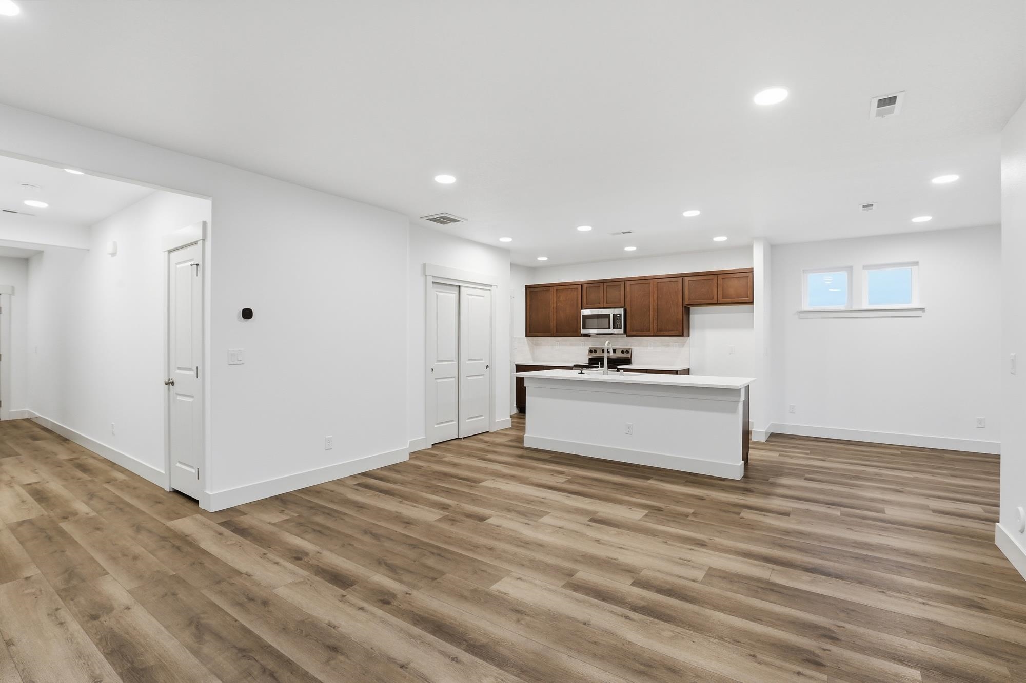 420 N Viewmont Ct - Photo 6