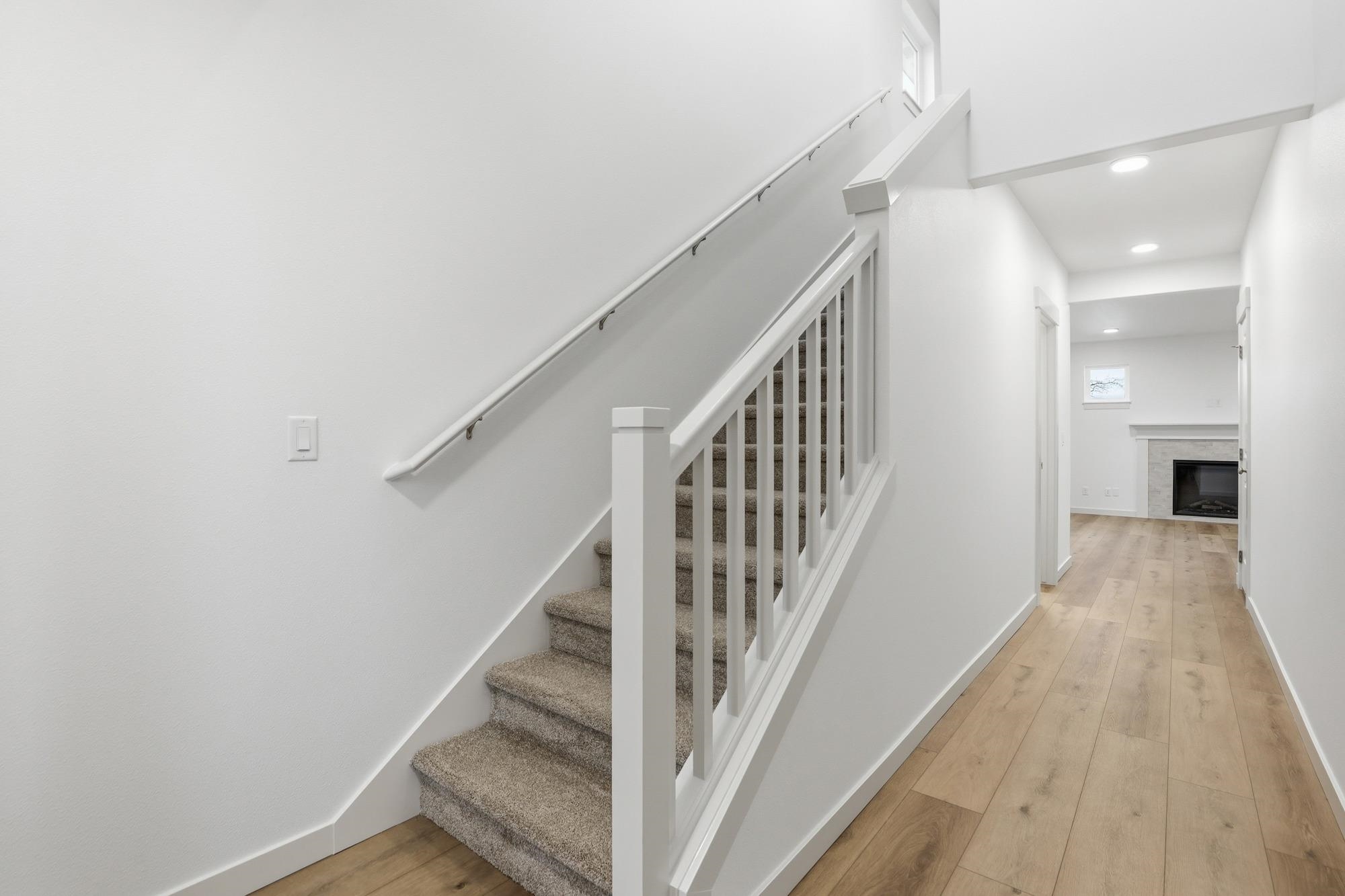 316 N Viewmont Ct - Photo 5