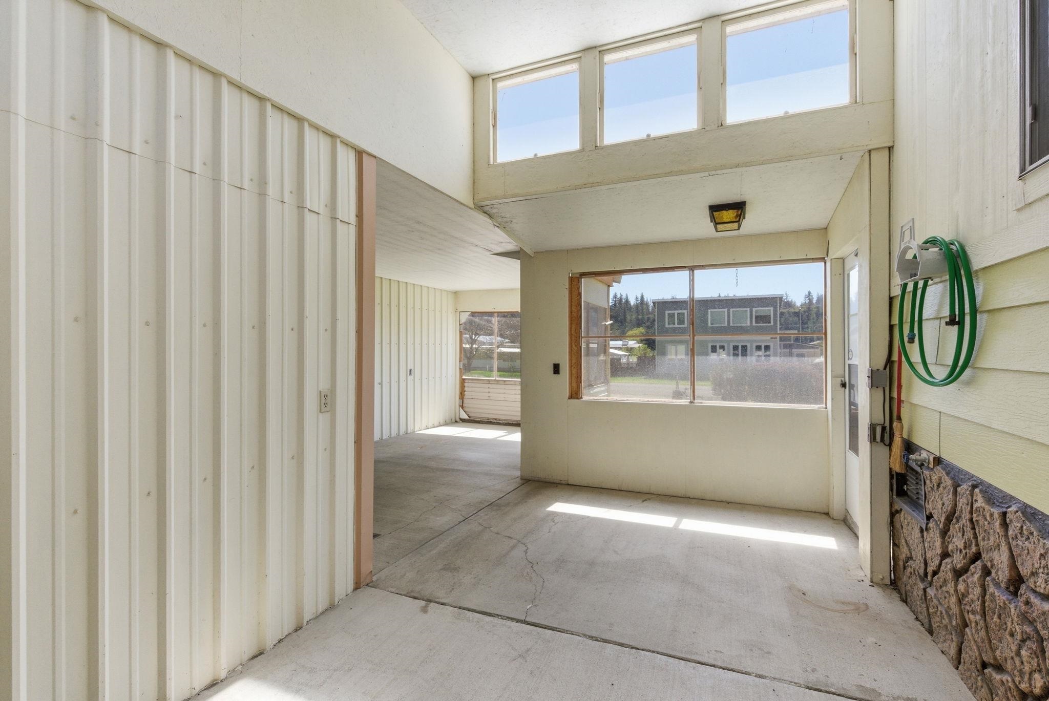 19014 W Bunker Rd - Photo 2