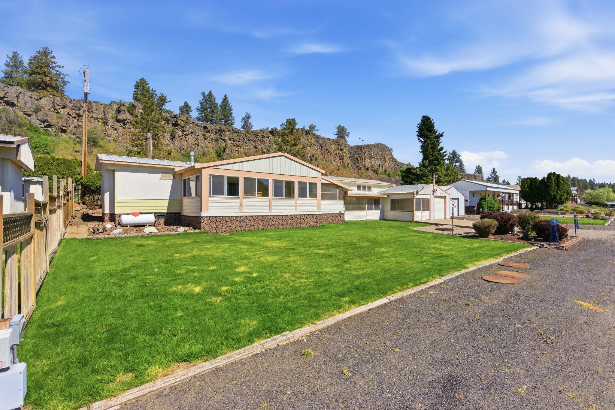 19014 W Bunker Rd - Photo 44