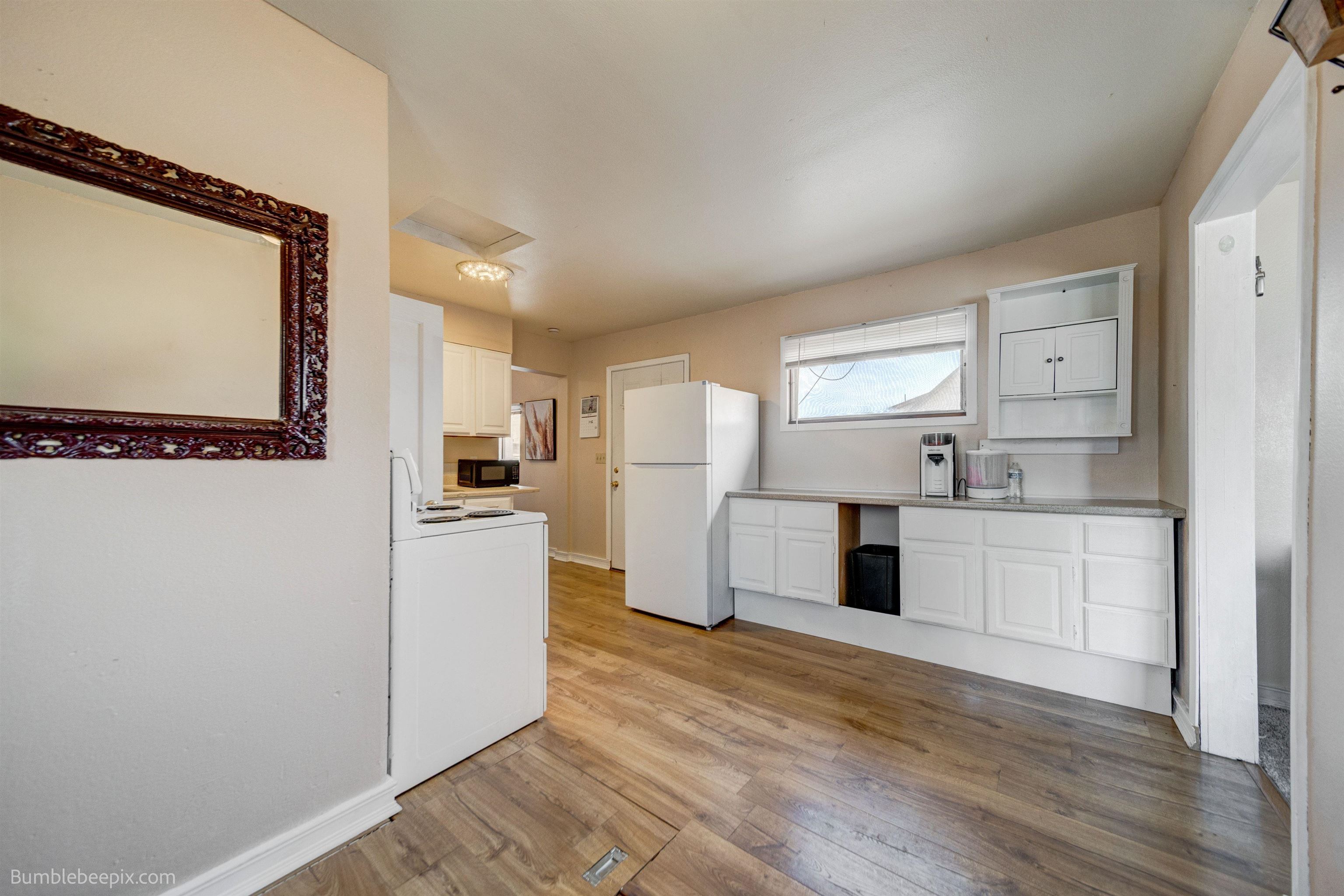 1002 E Dalton Ave - Photo 7