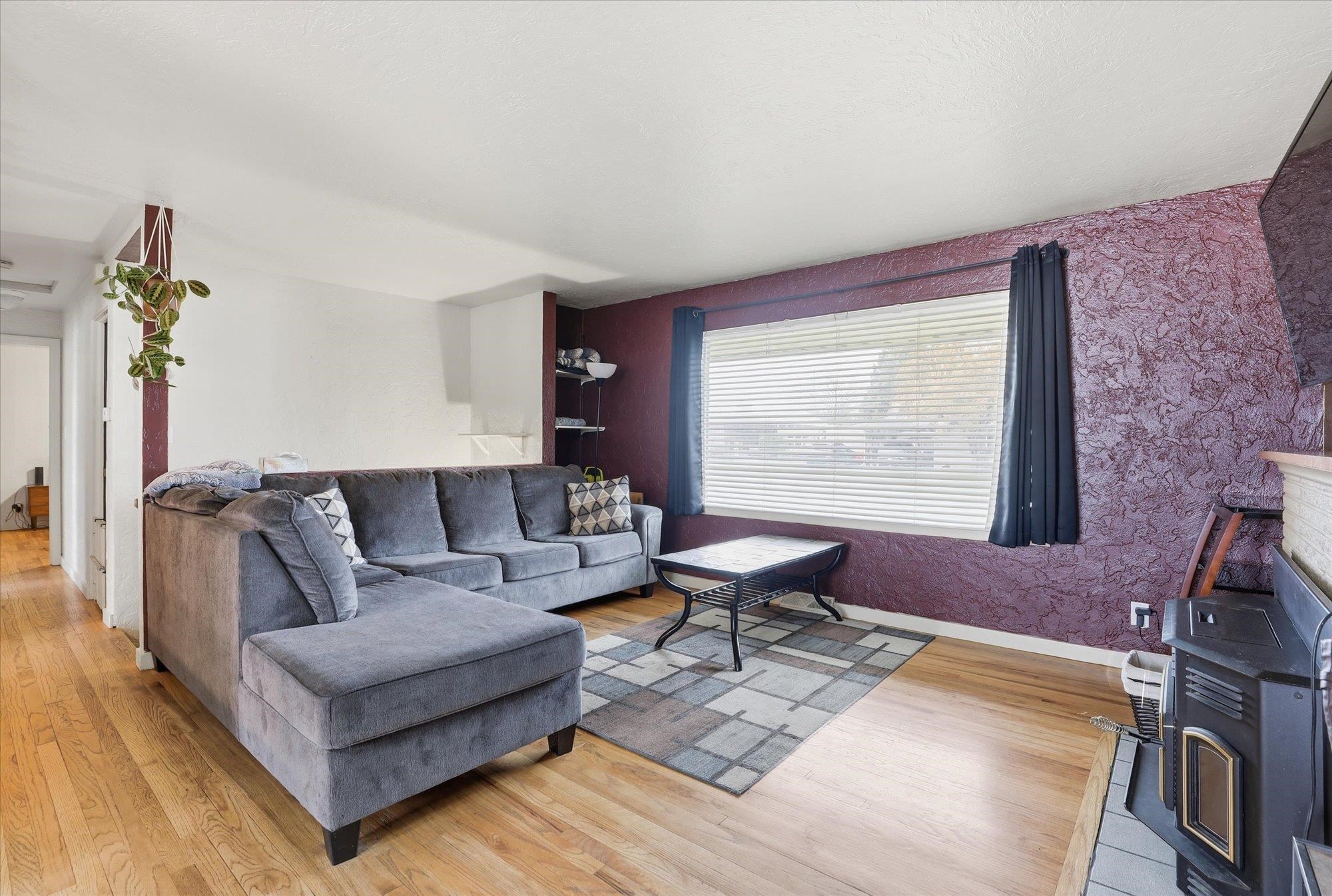 5820 N Ash St - Photo 4