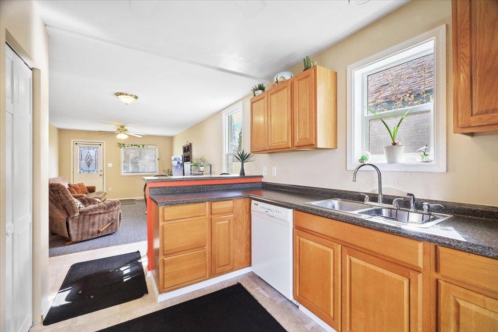 2730 W Broadway Ave - Photo 11