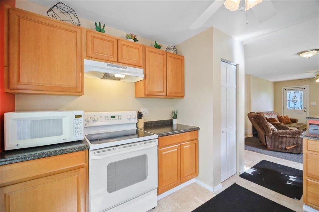 2730 W Broadway Ave - Photo 12
