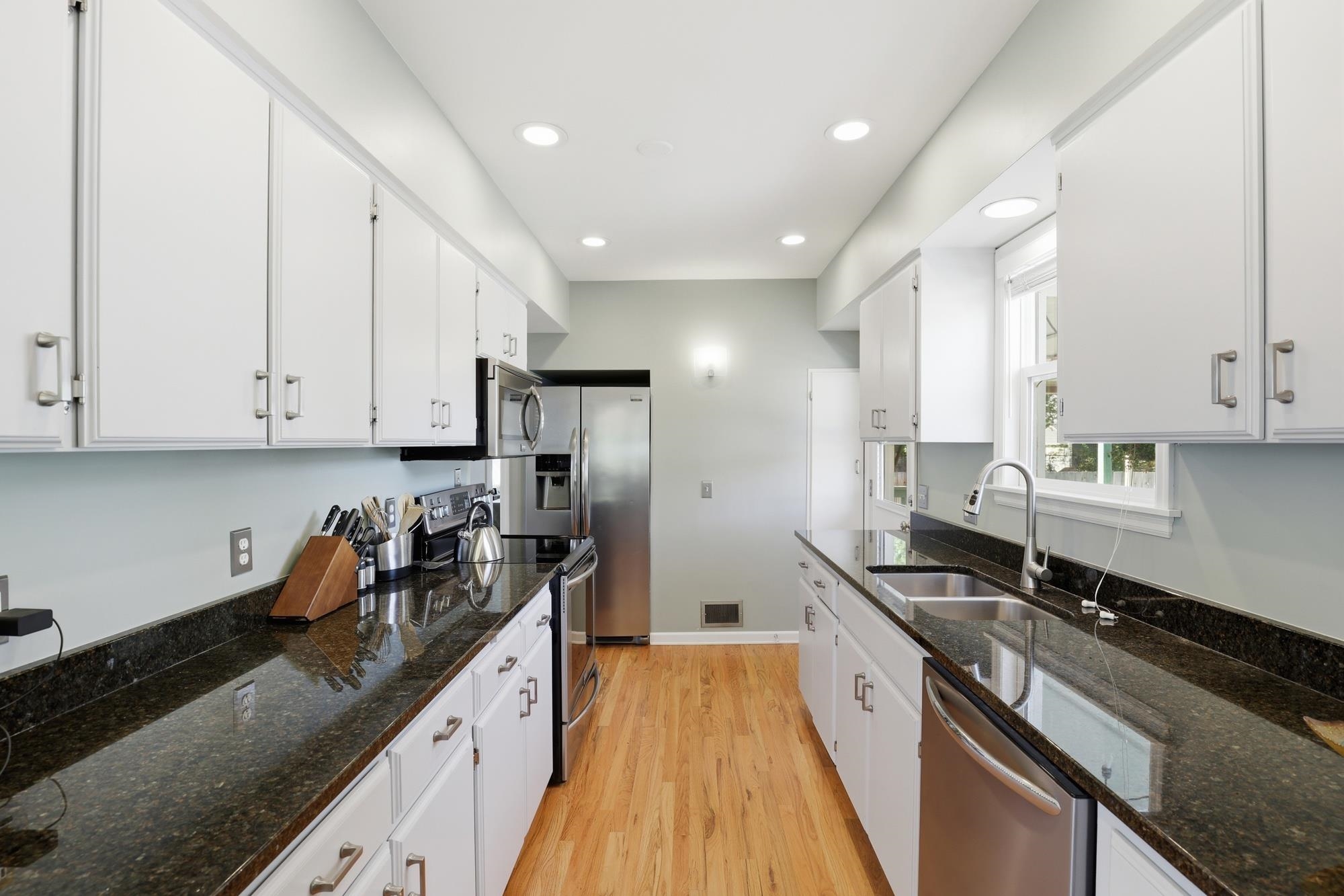 3534 W Wellesley Ave - Photo 5