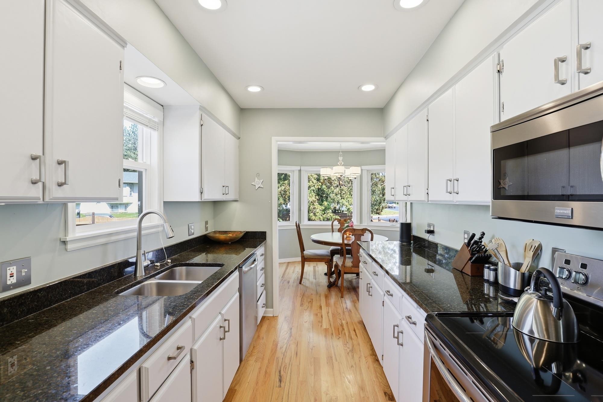 3534 W Wellesley Ave - Photo 6