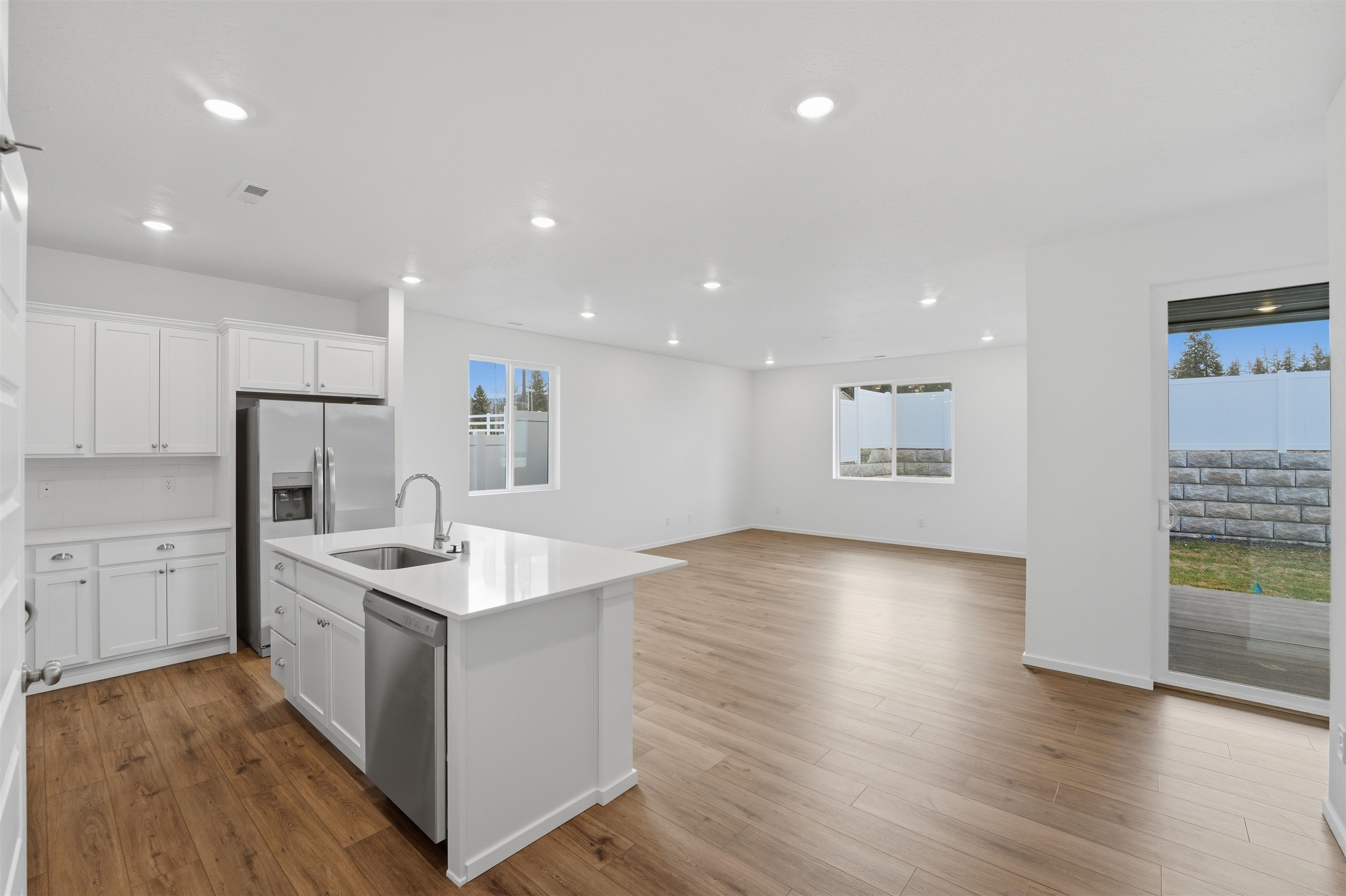 16666 E 30th Ln - Photo 4