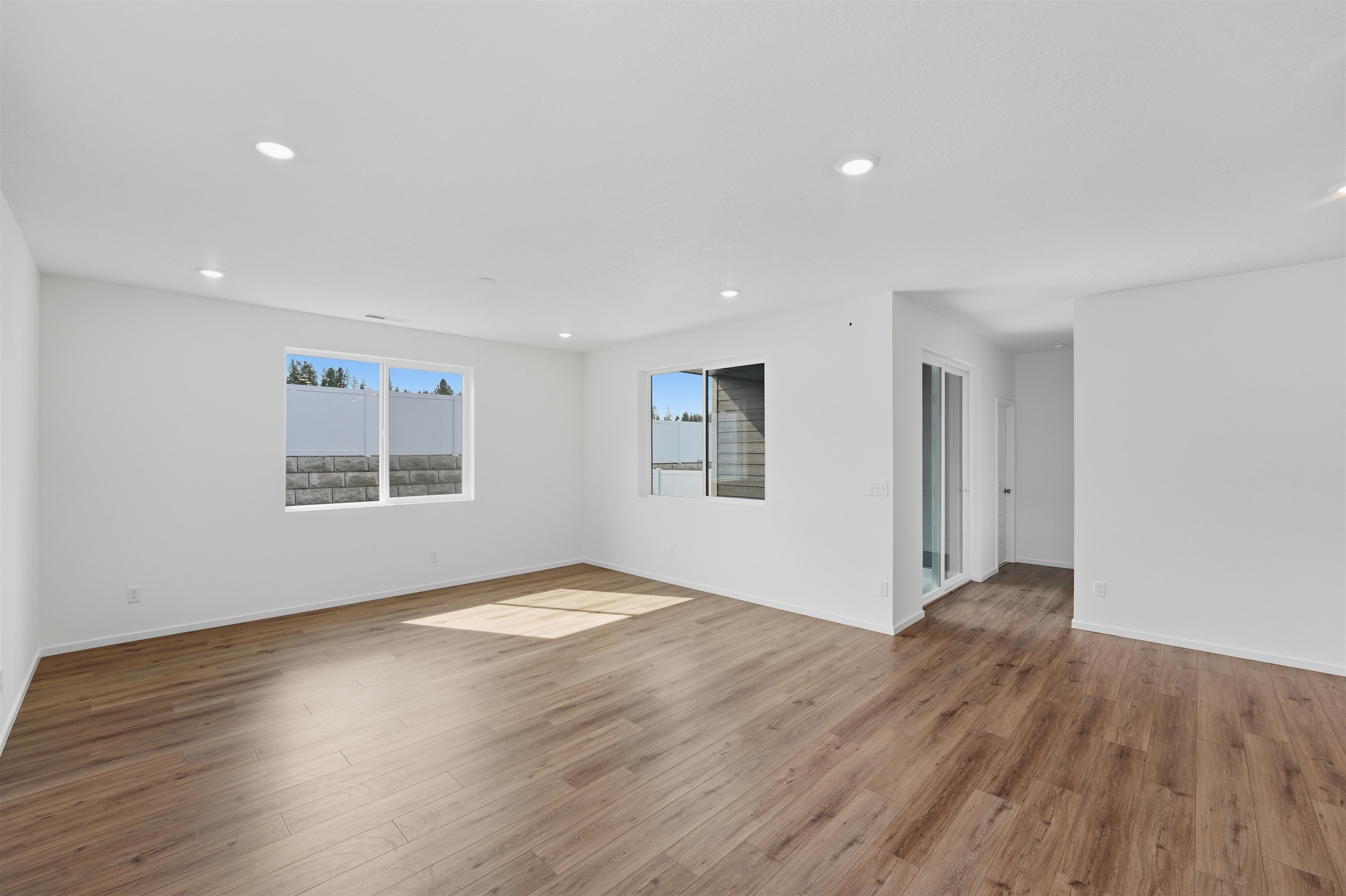 16666 E 30th Ln - Photo 8