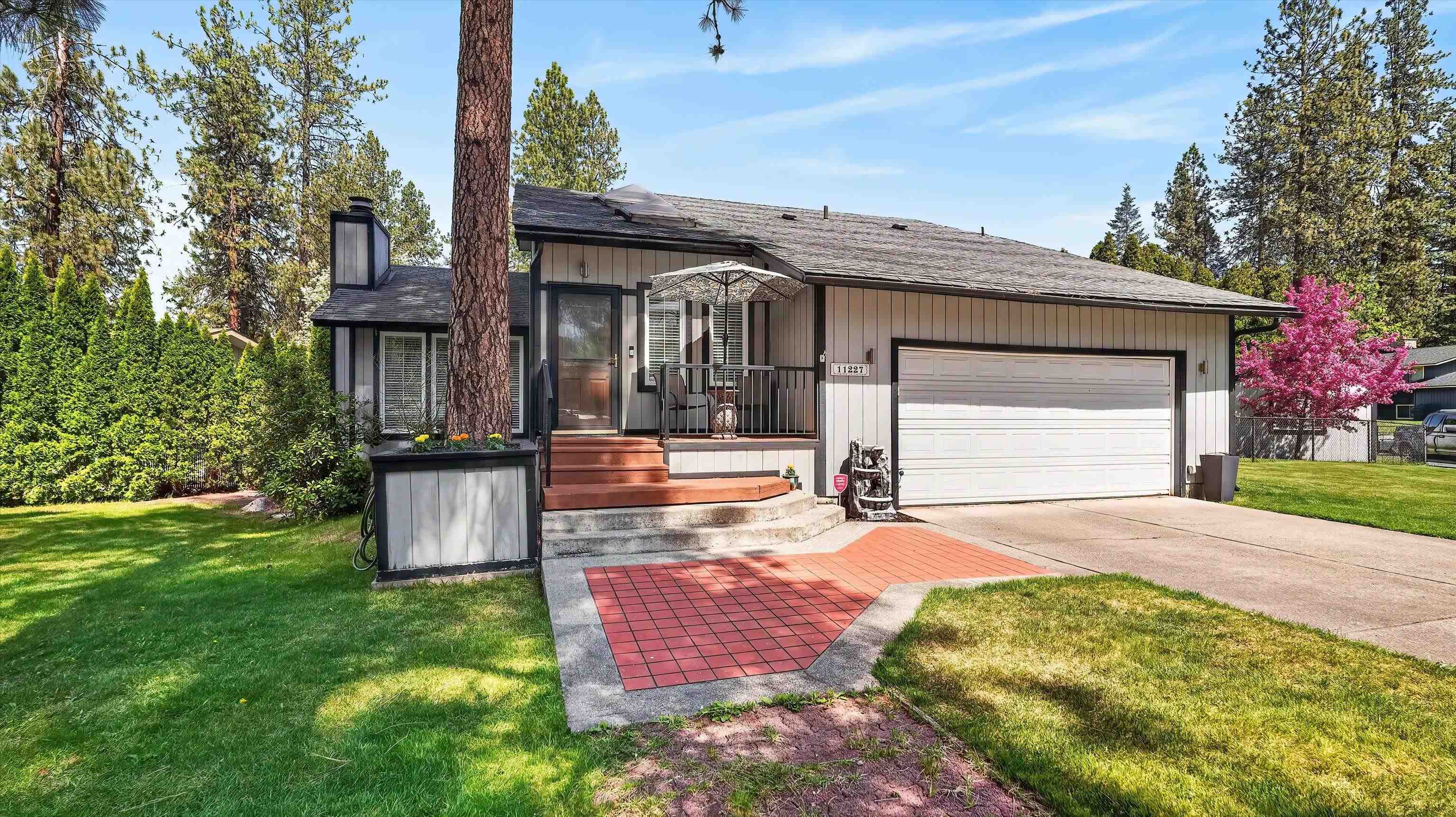 11227 N Astor Rd - Photo 1