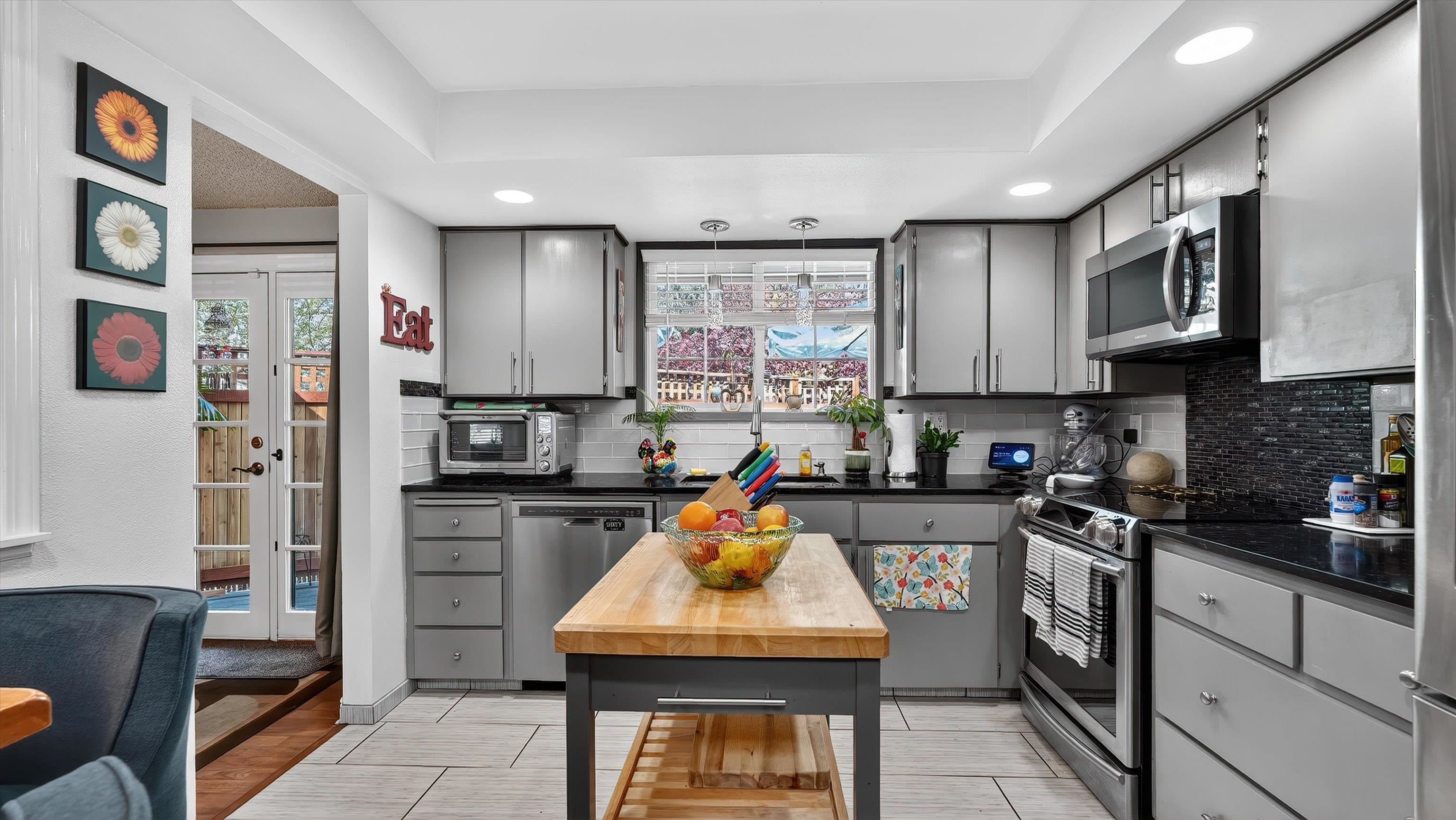 11227 N Astor Rd - Photo 9
