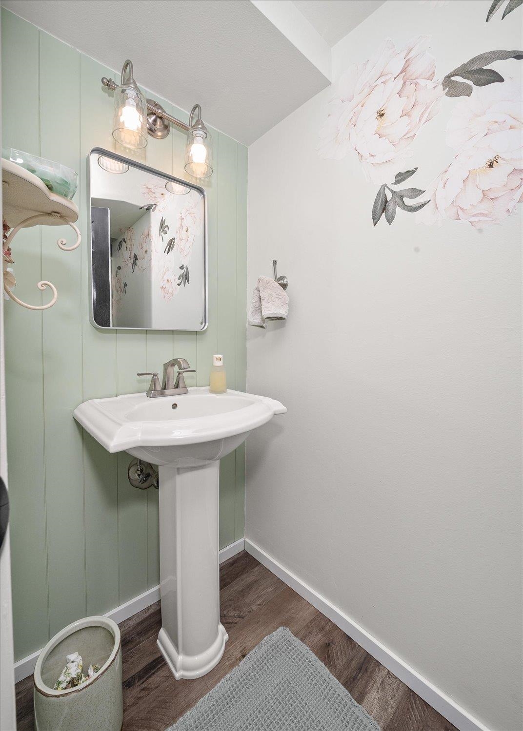 1722 N Harmony Ln - Photo 18
