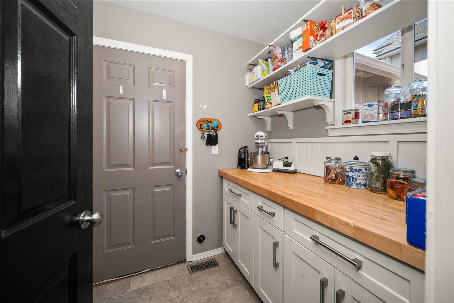 1722 N Harmony Ln - Photo 19