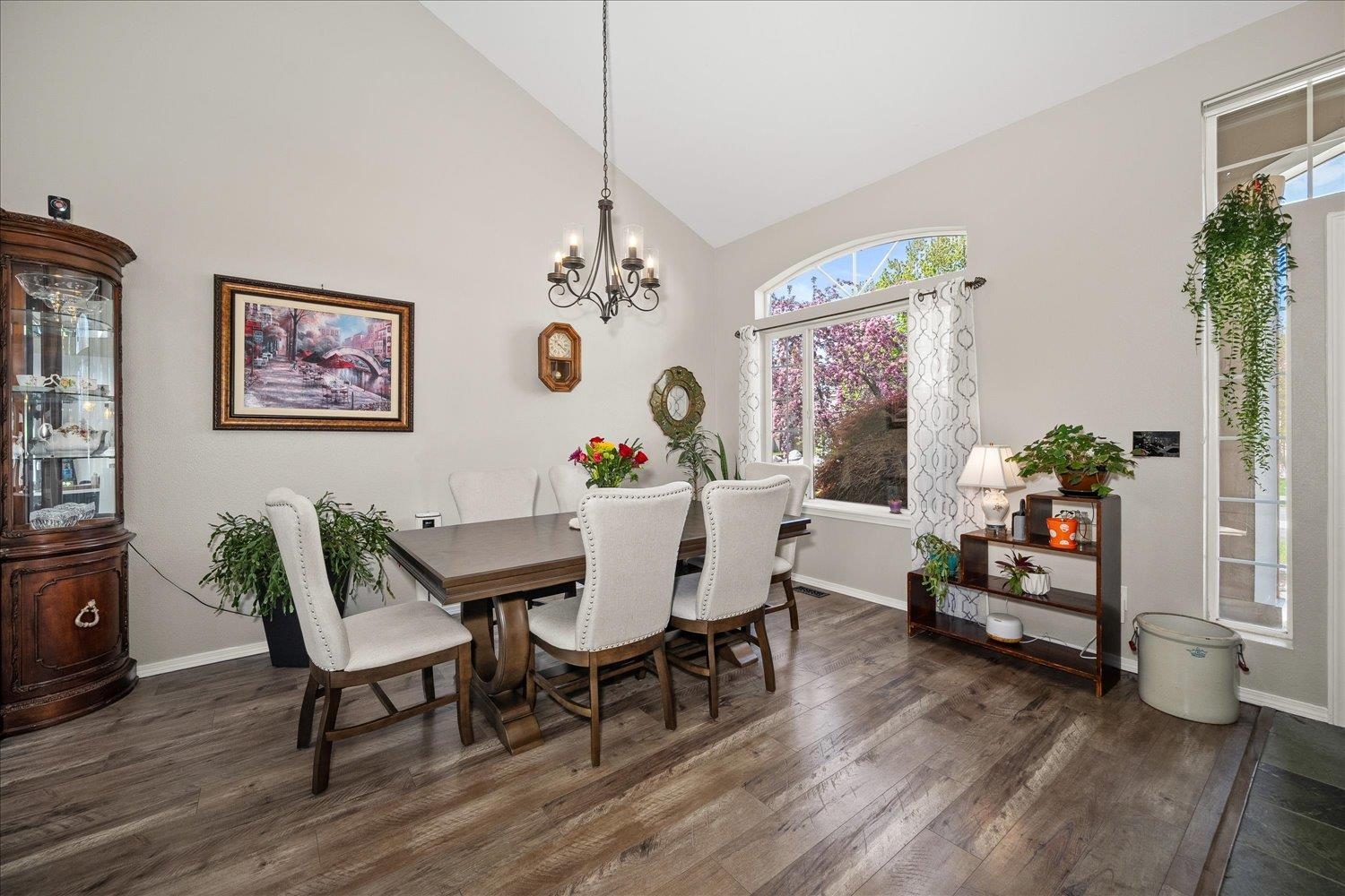 1722 N Harmony Ln - Photo 5