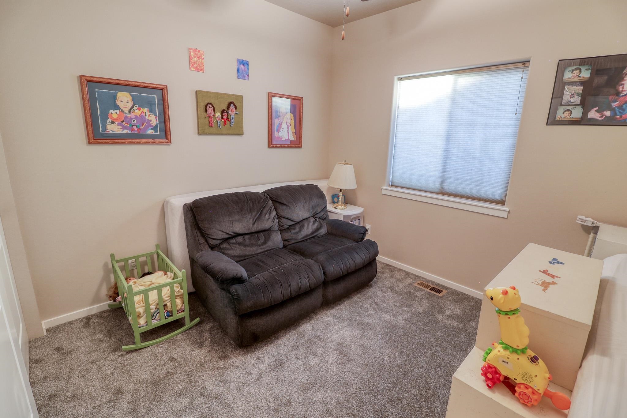 325 Parker Ct - Photo 12