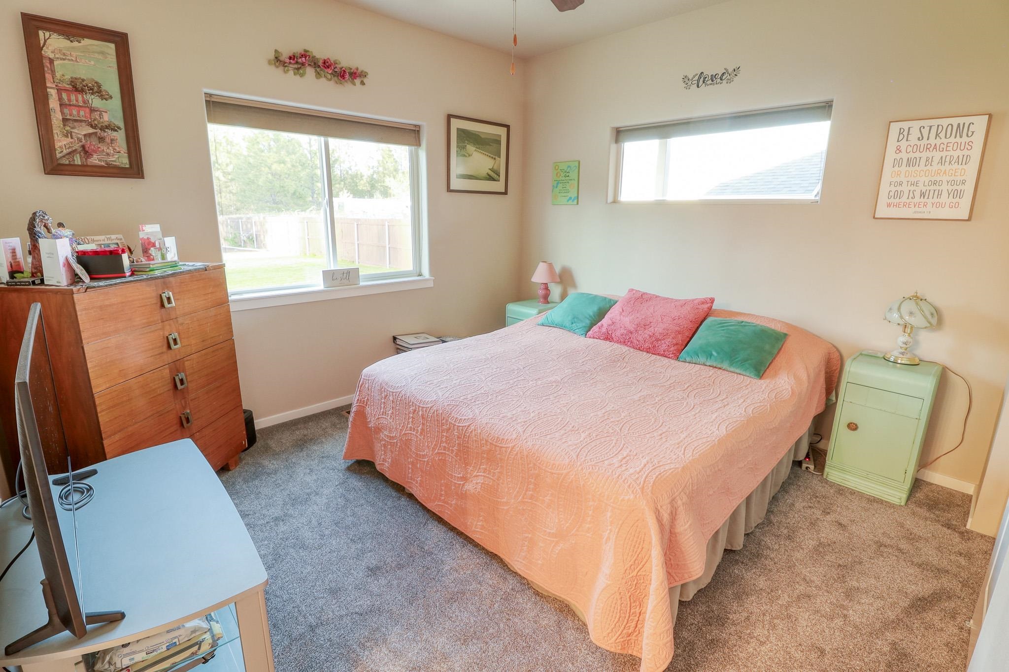 325 Parker Ct - Photo 8