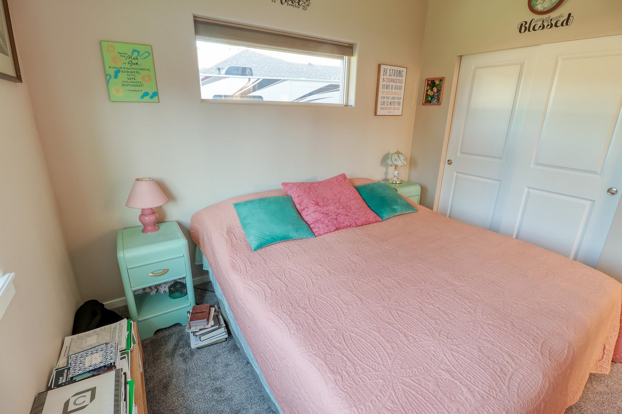 325 Parker Ct - Photo 9