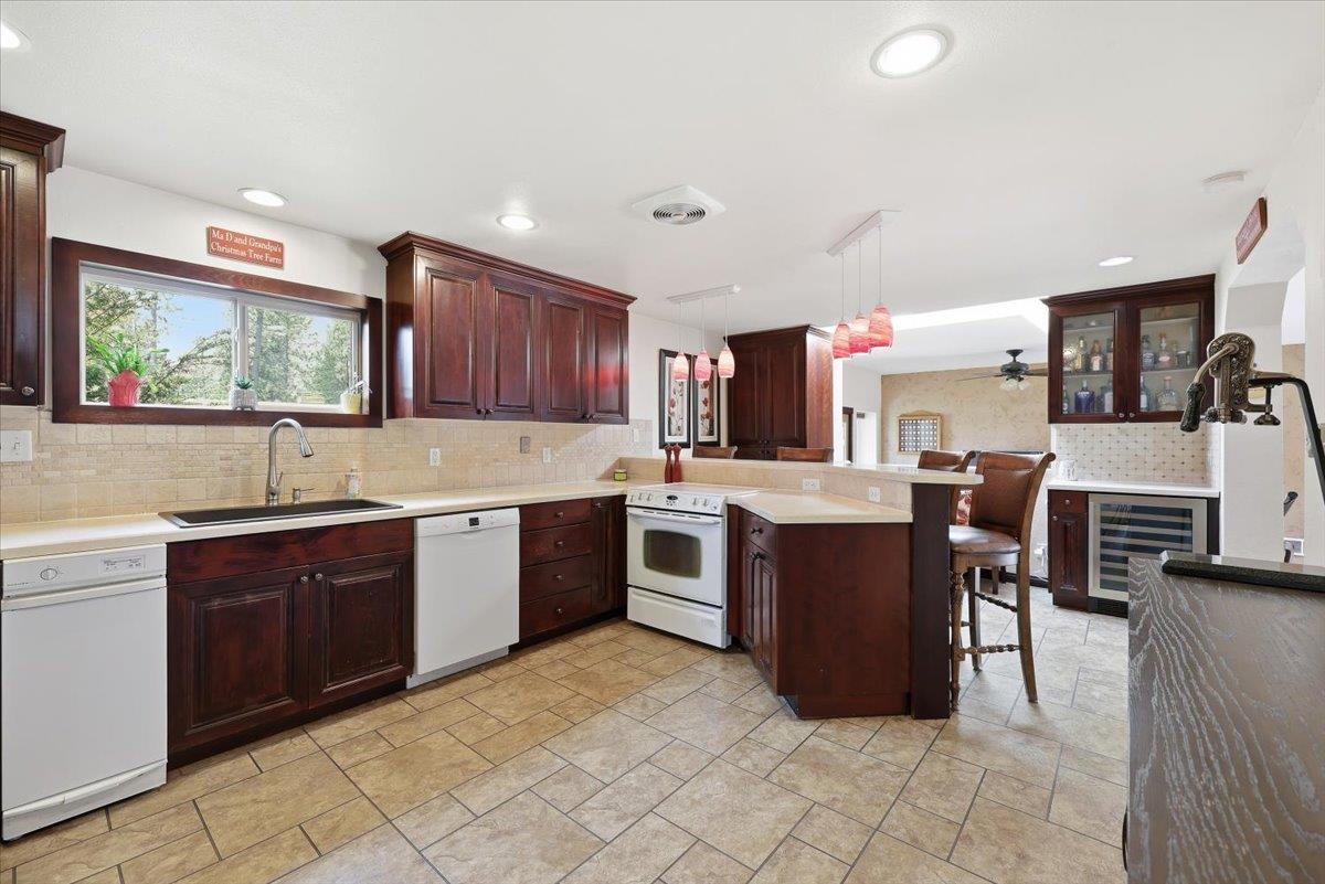1205 E 55th Ave - Photo 13