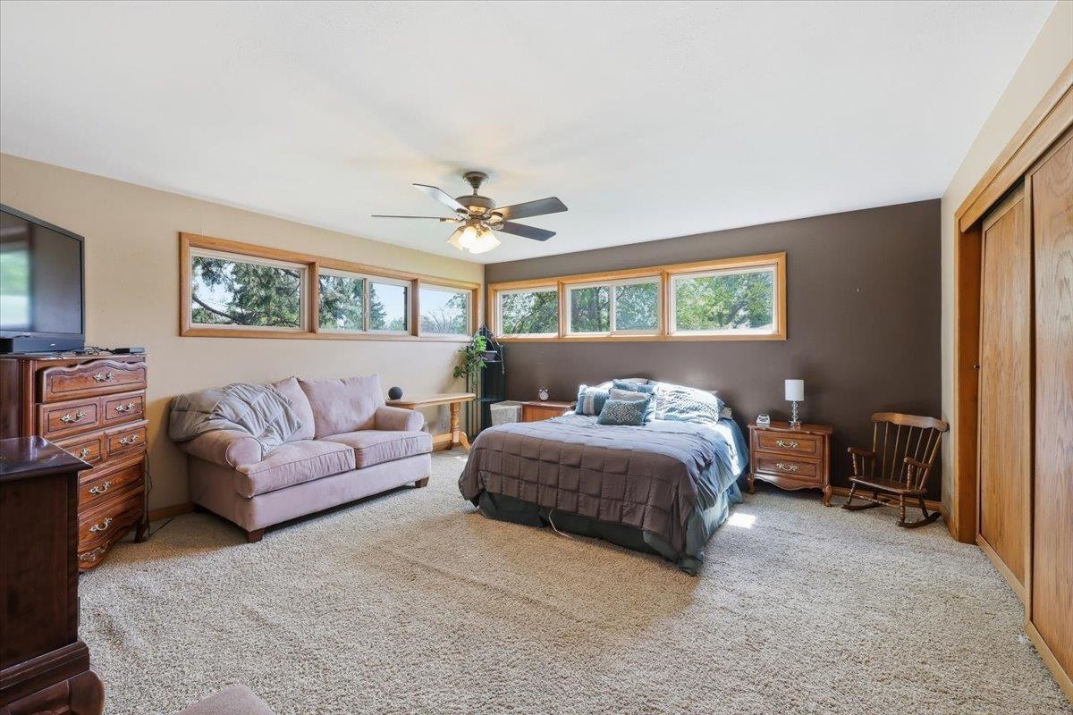 1205 E 55th Ave - Photo 31
