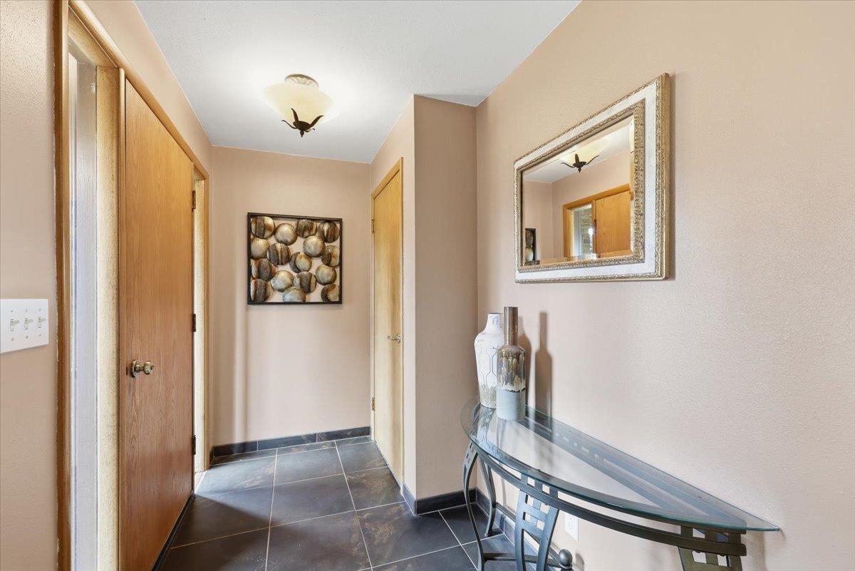1205 E 55th Ave - Photo 6