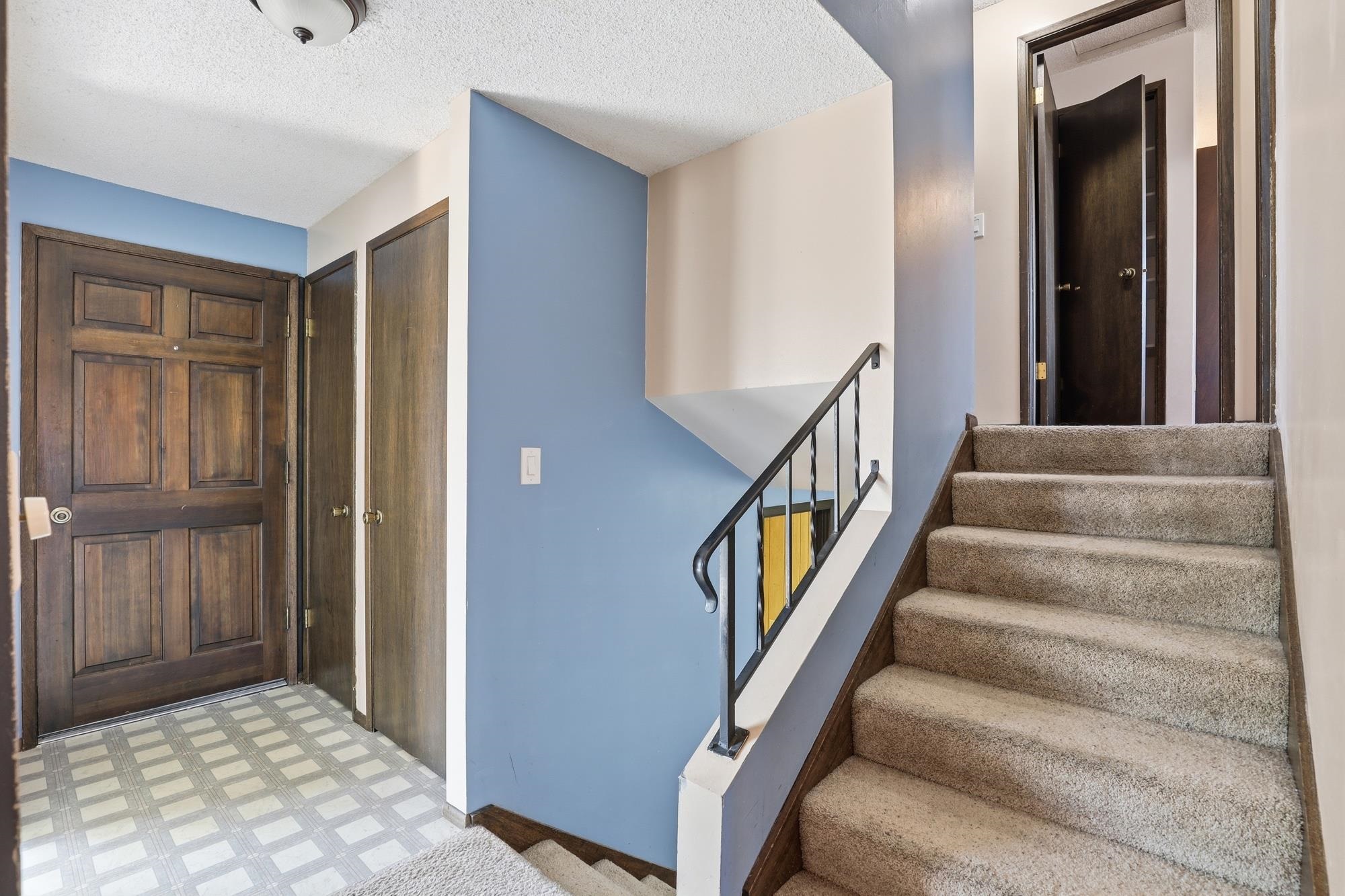 10705 E 23rd Ave - Photo 4