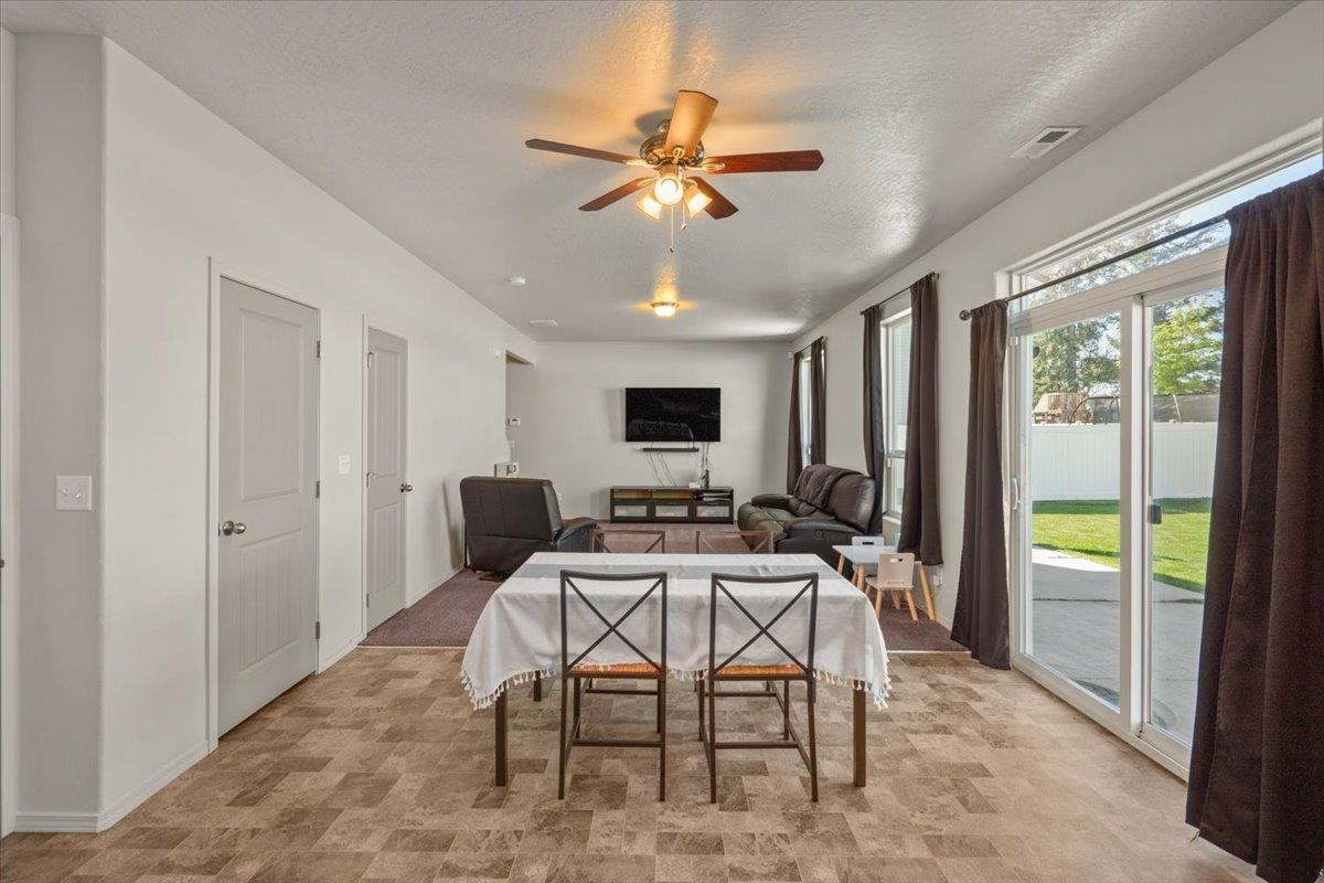 414 S Beeman St - Photo 30