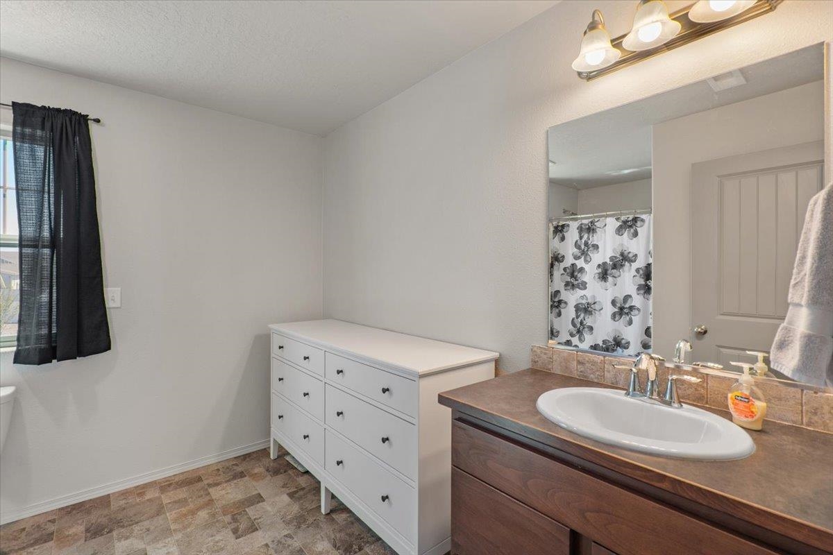 414 S Beeman St - Photo 4