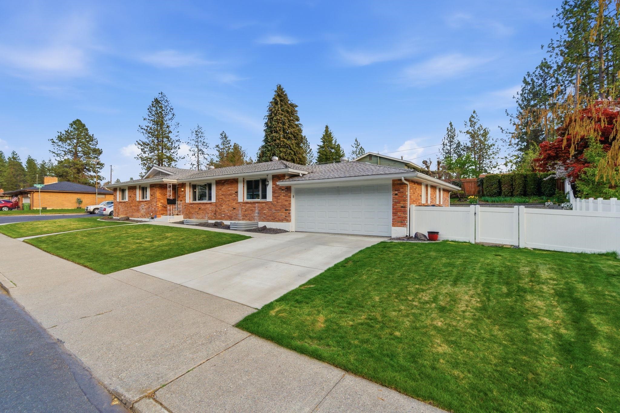 3211 W Excell Ave - Photo 3