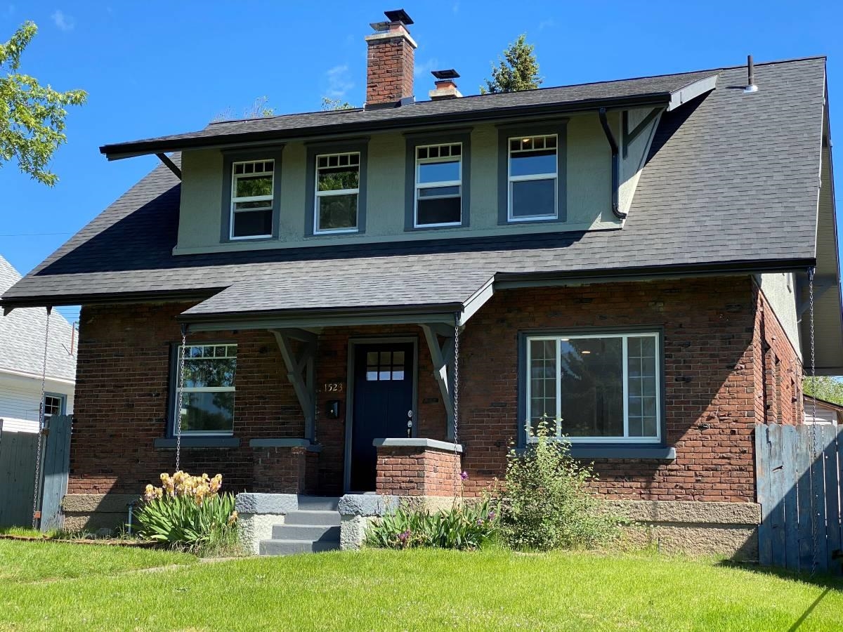1523 E Liberty Ave - Photo 1