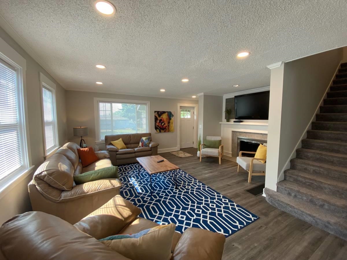 1523 E Liberty Ave - Photo 3
