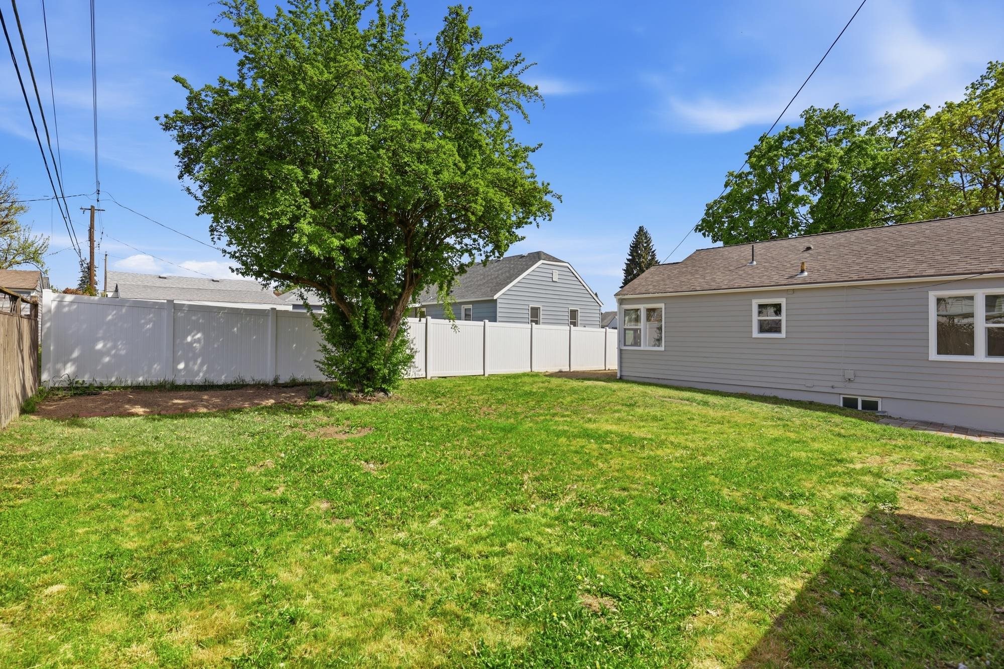 2630 W Walton Ave - Photo 26
