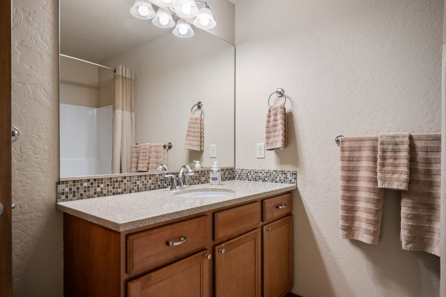 11525 Rivercrest Dr - Photo 19