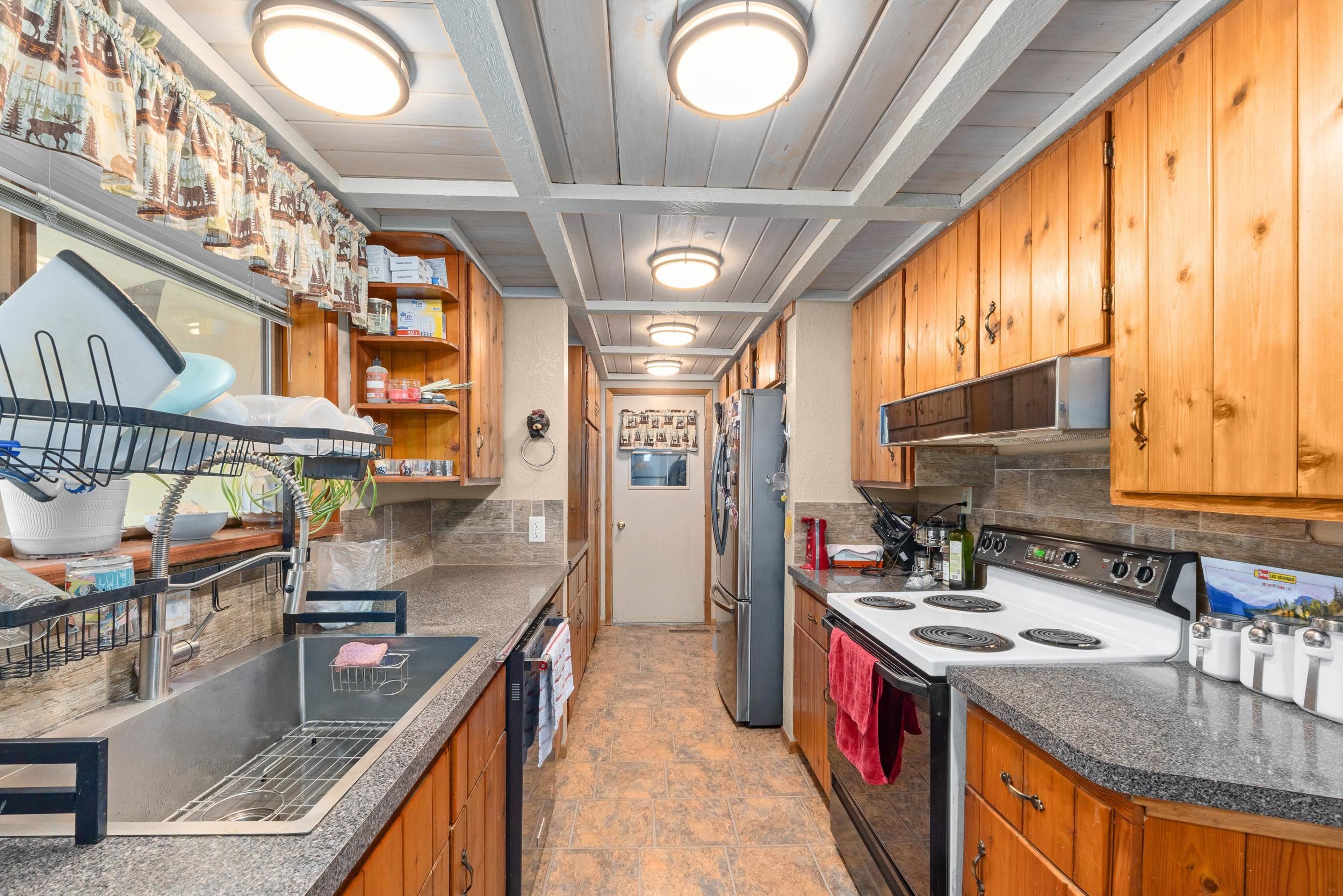1367 Kettle Park Rd - Photo 9